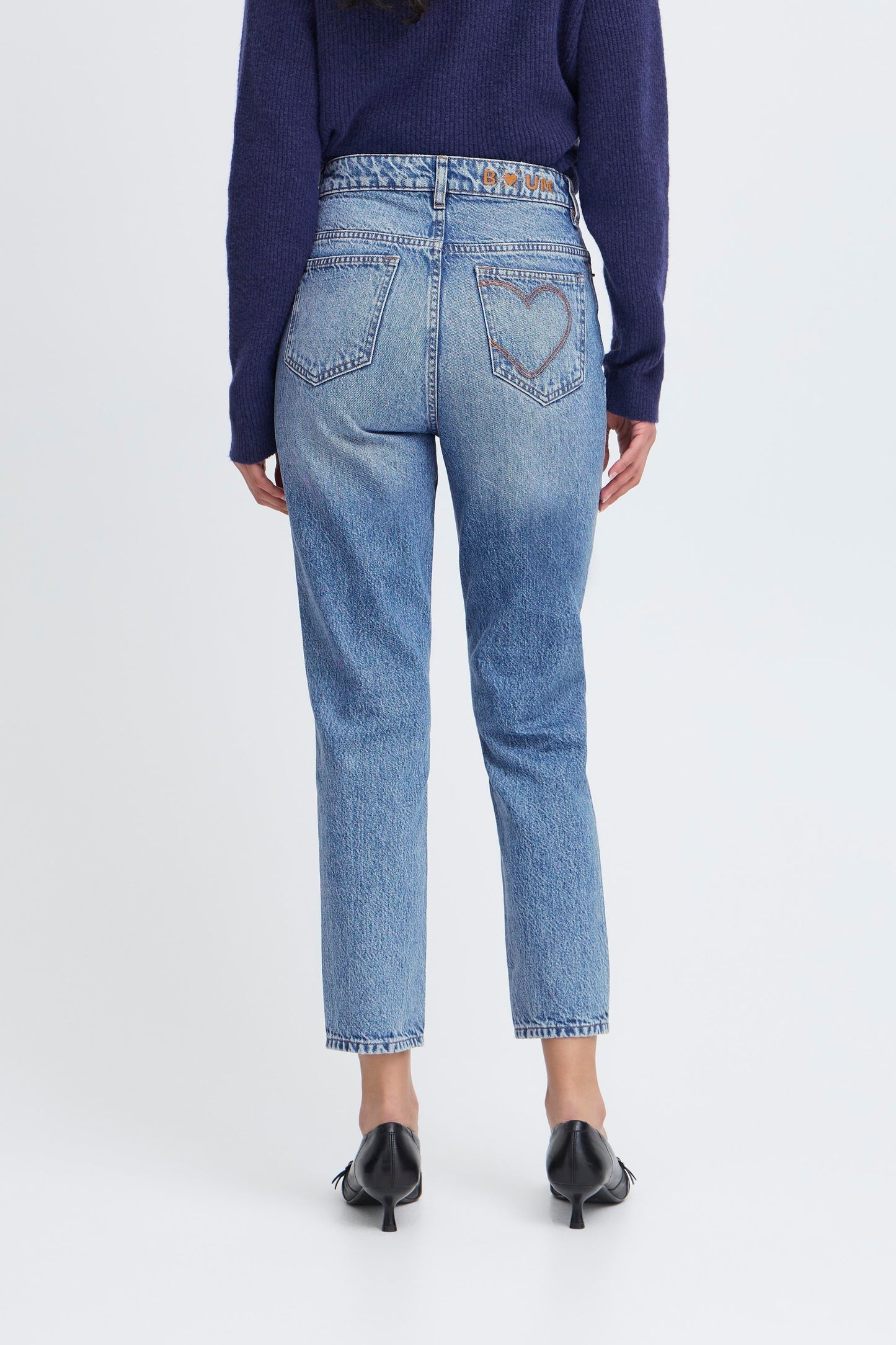 Jean détail broderie ICHI