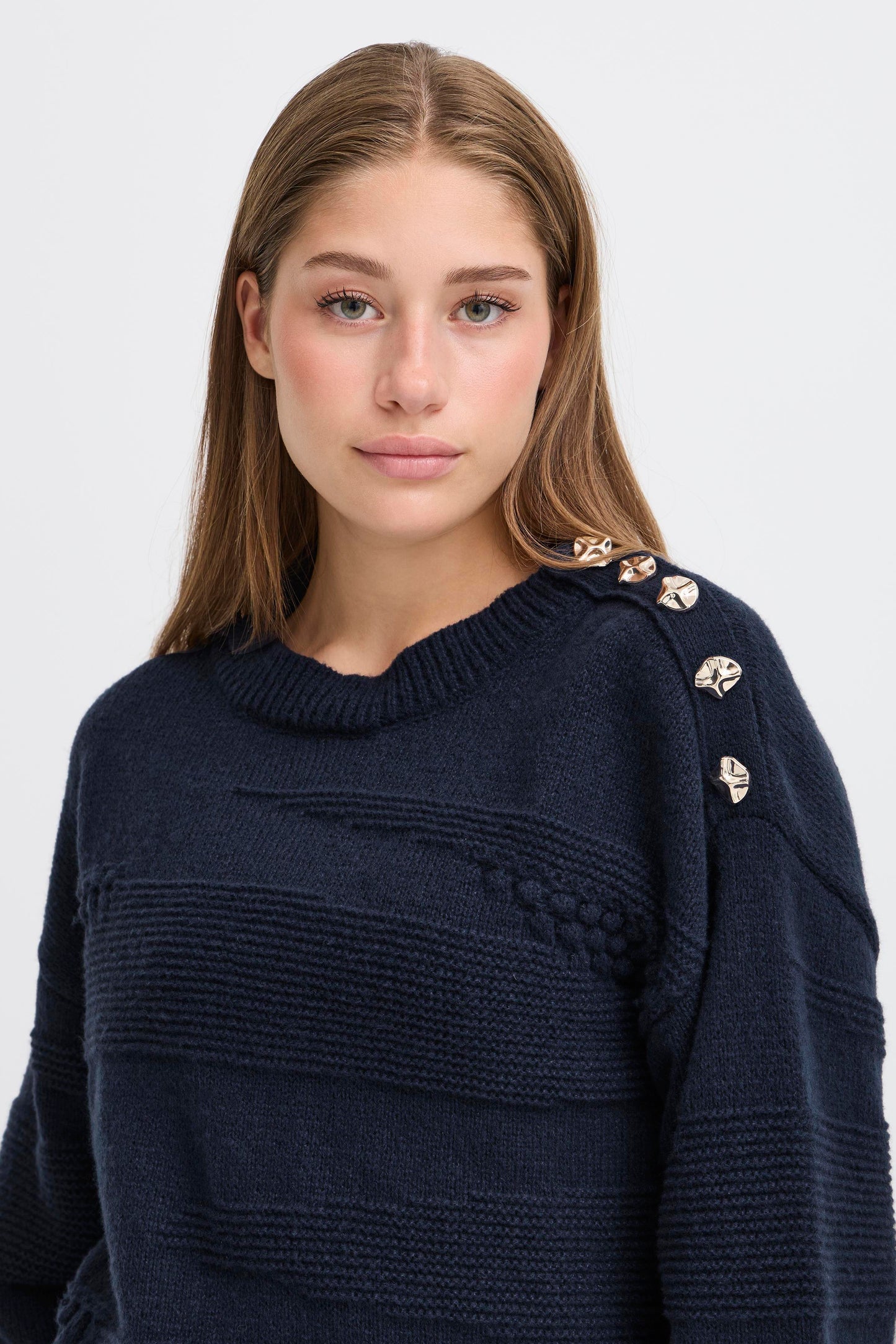 Pull boutons épaule ICHI