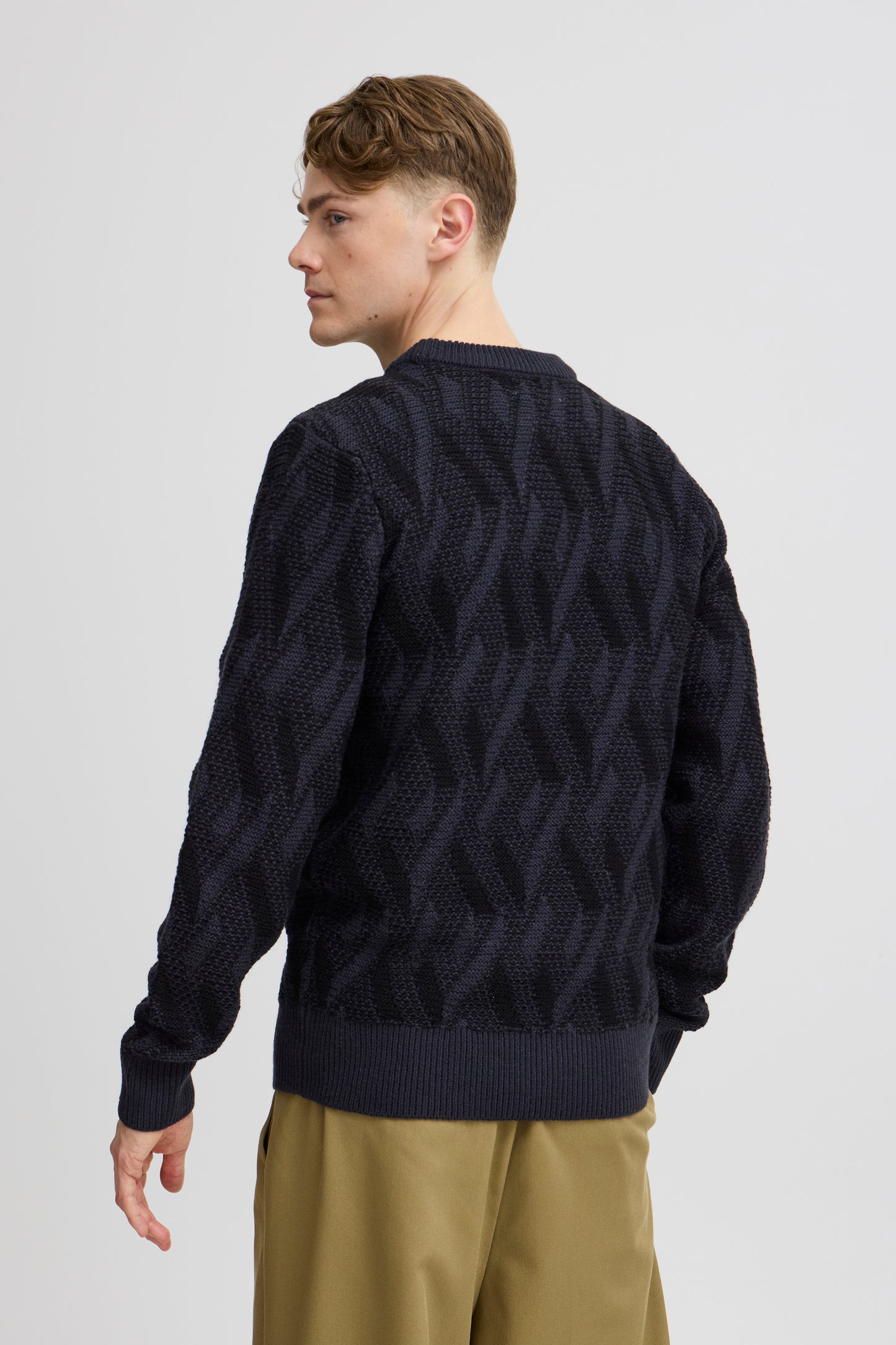Pull motif Casual Friday