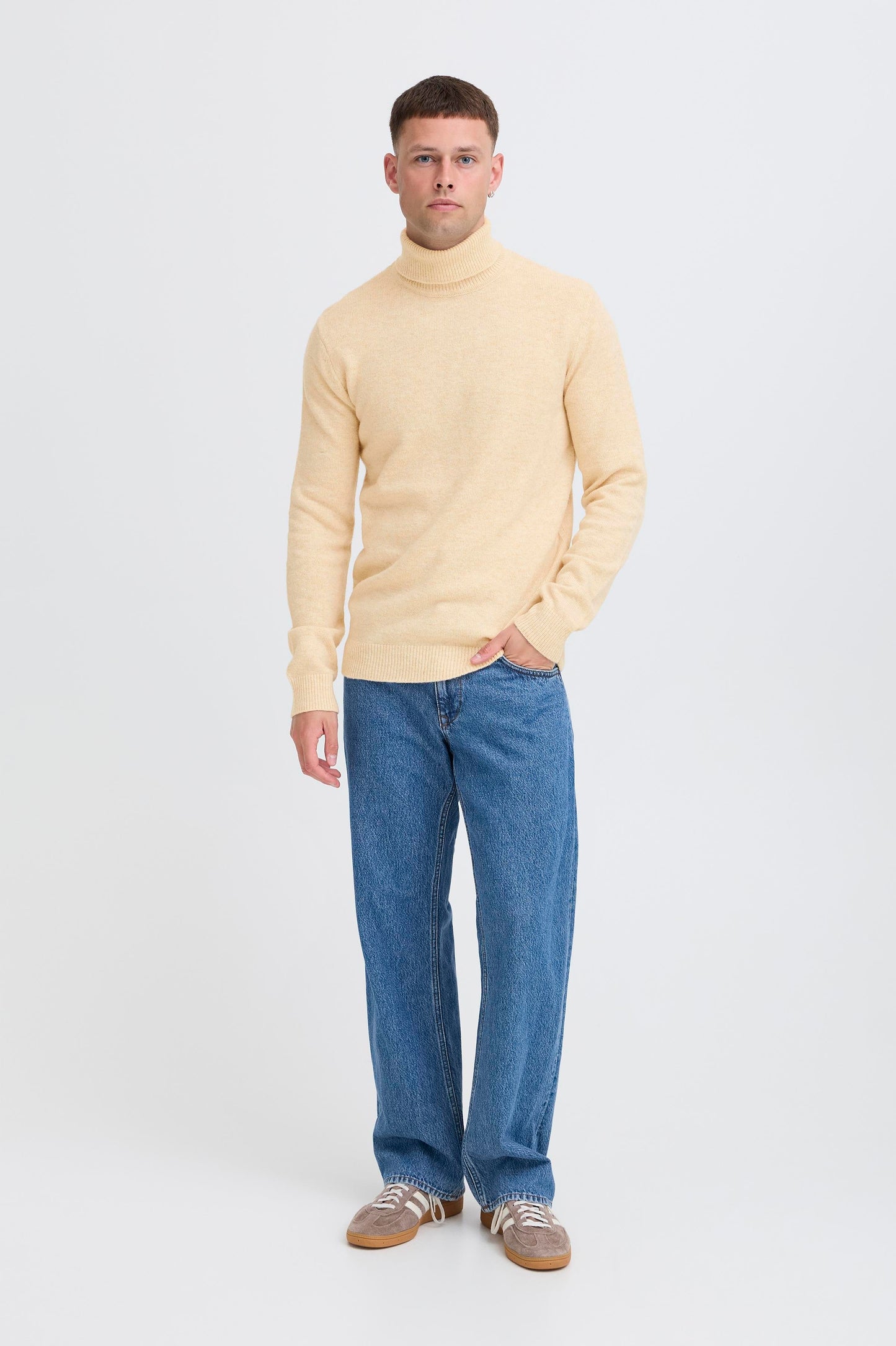 Pull col roulé laine Blend