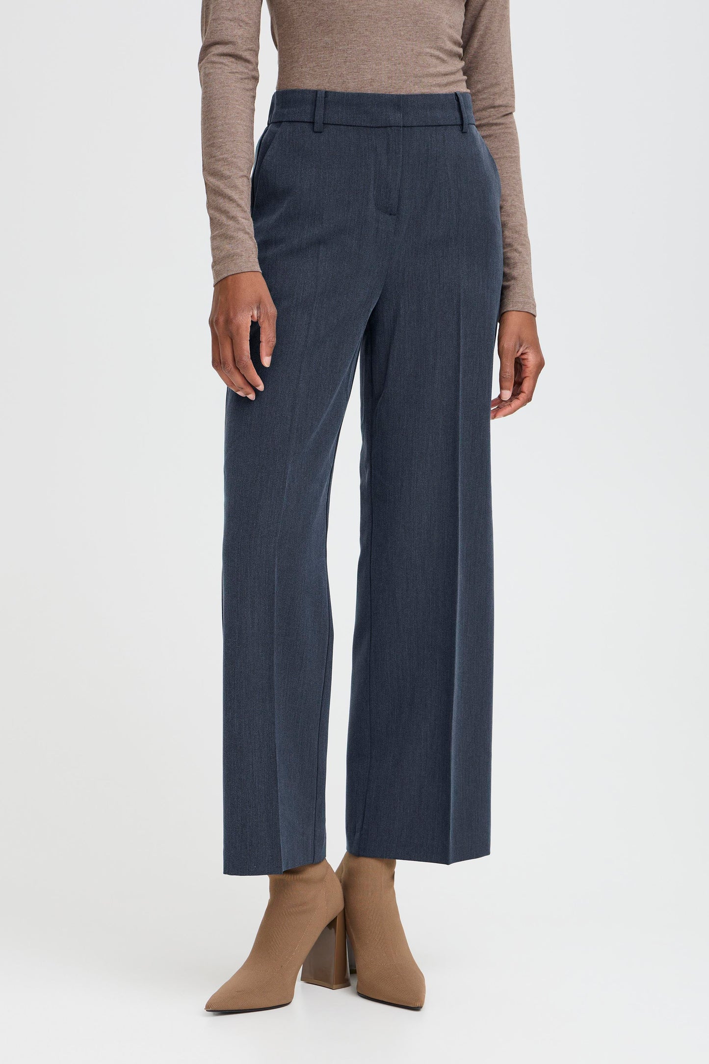 Pantalon droit B.Young