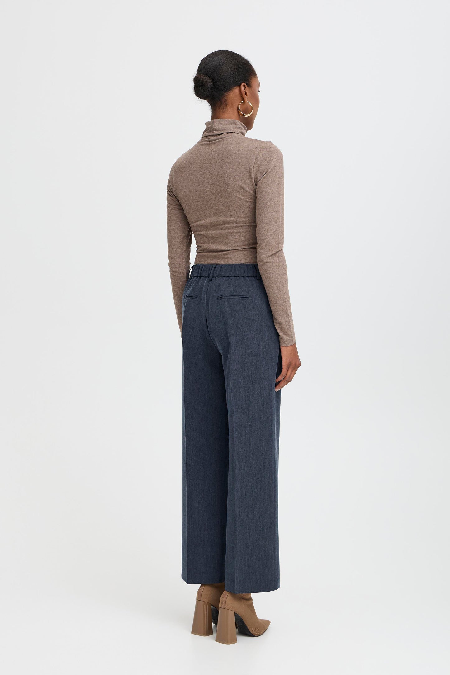 Pantalon droit B.Young