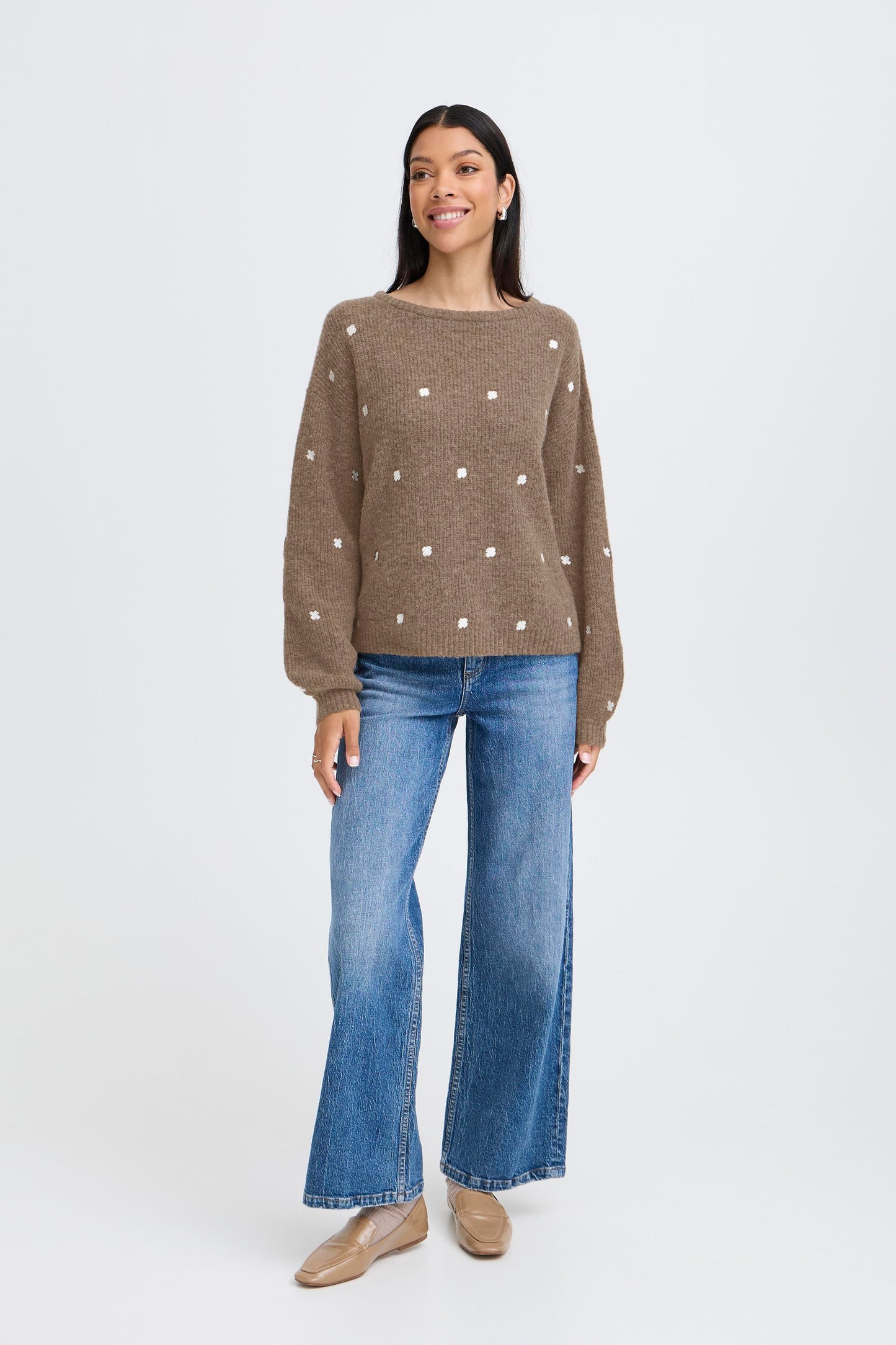 Pull broderie B.Young