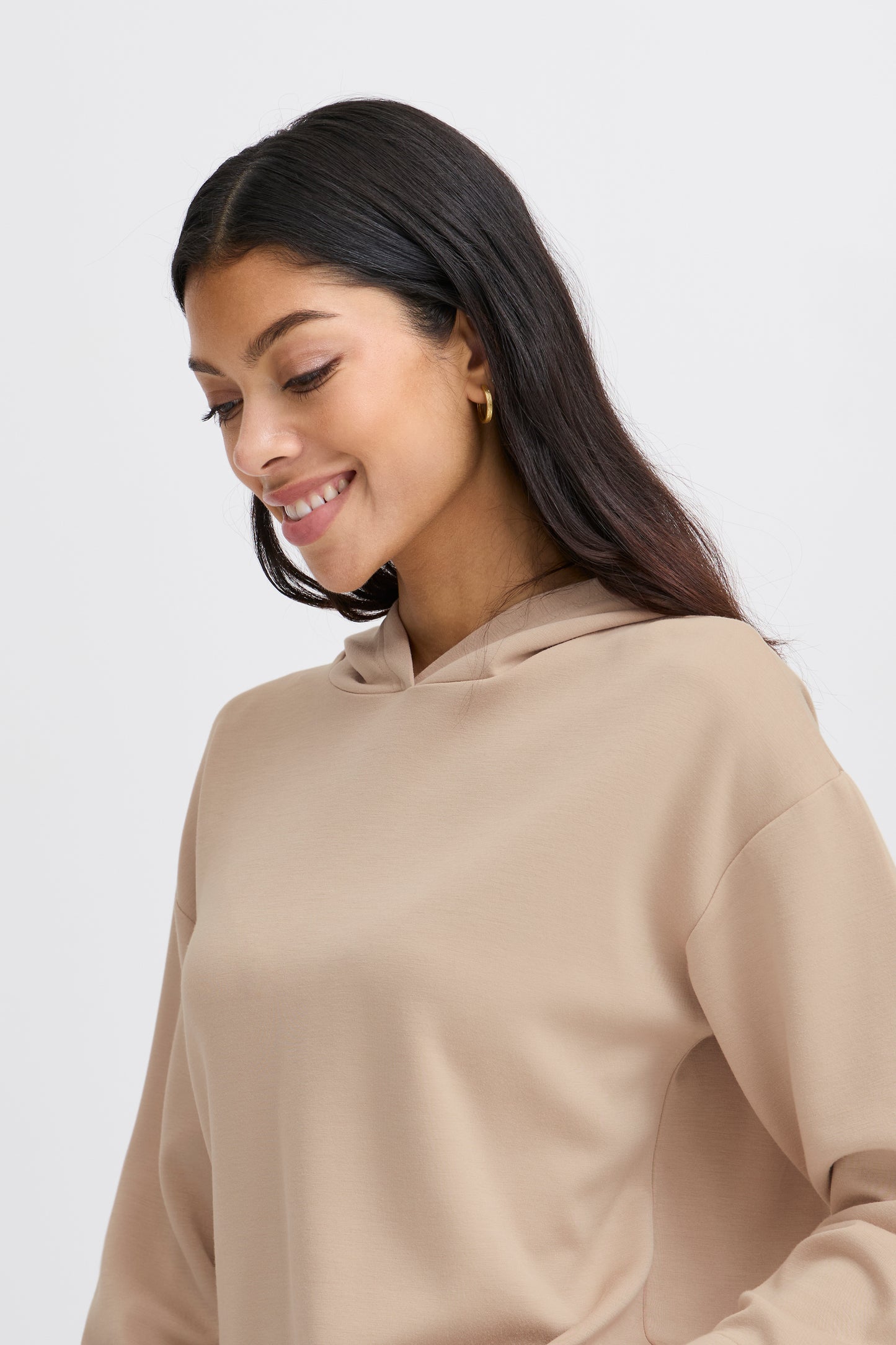 Sweat capuche détail chemise B.Young