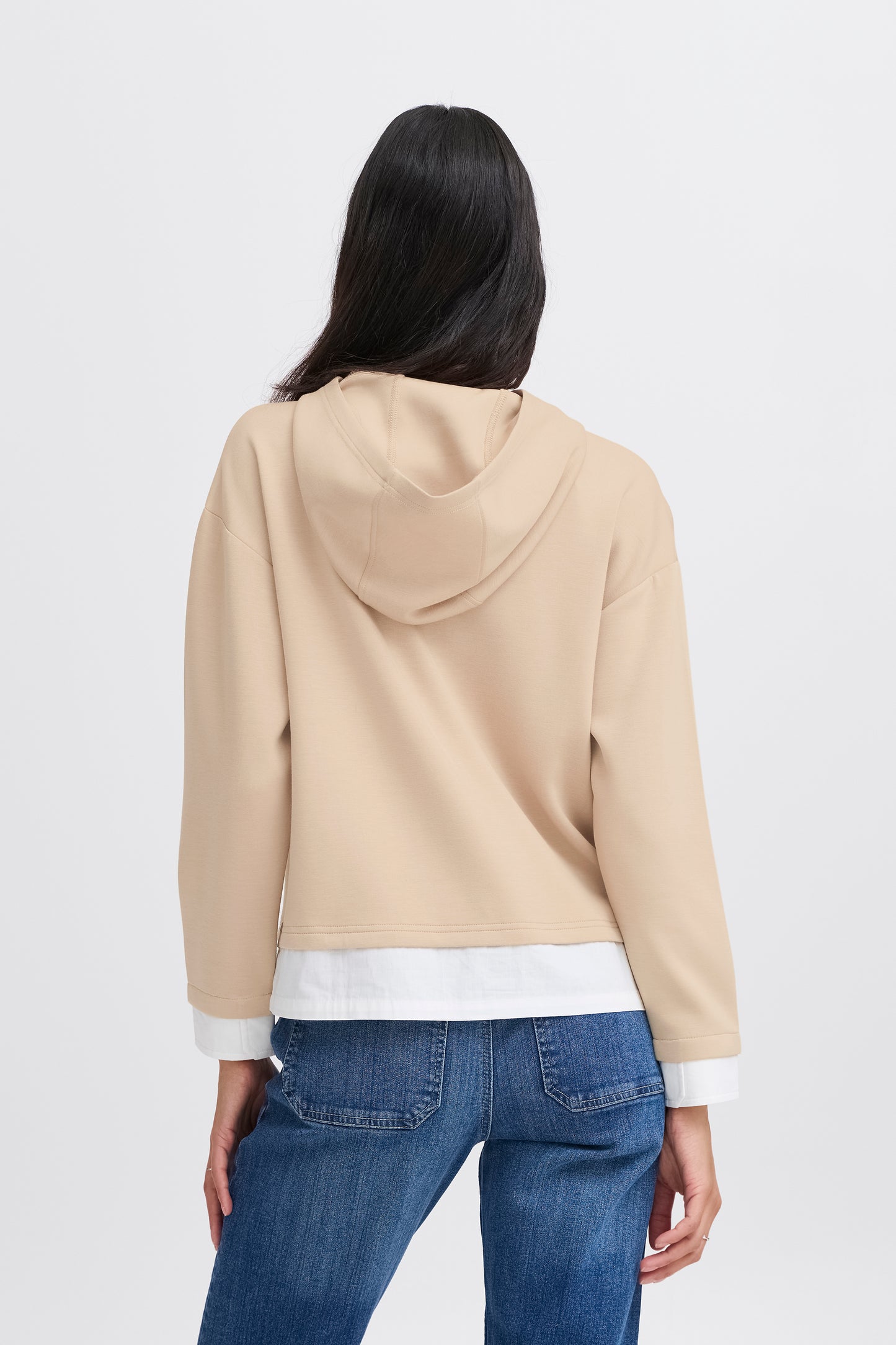 Sweat capuche détail chemise B.Young