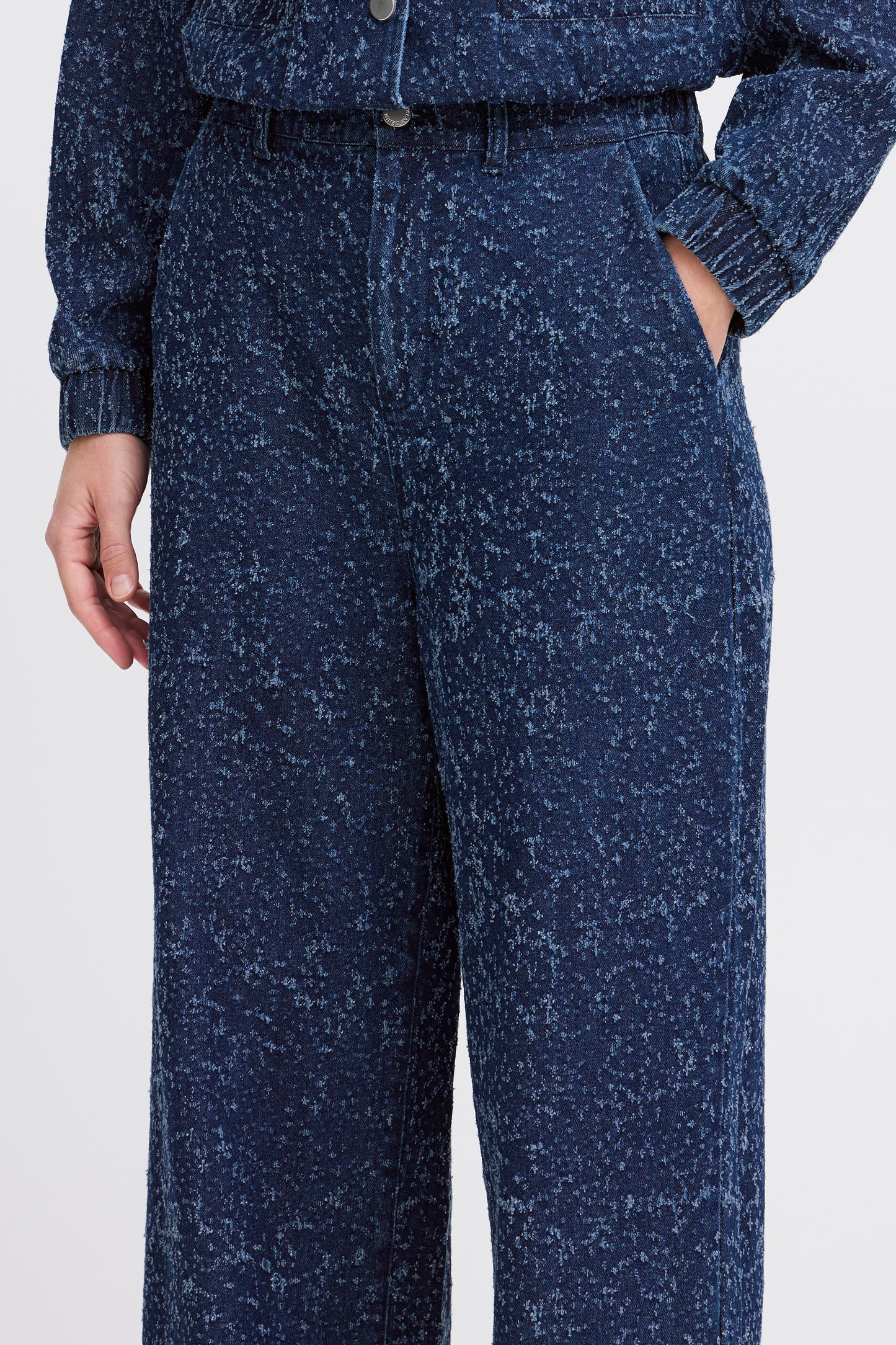 Pantalon détail couture B.Young
