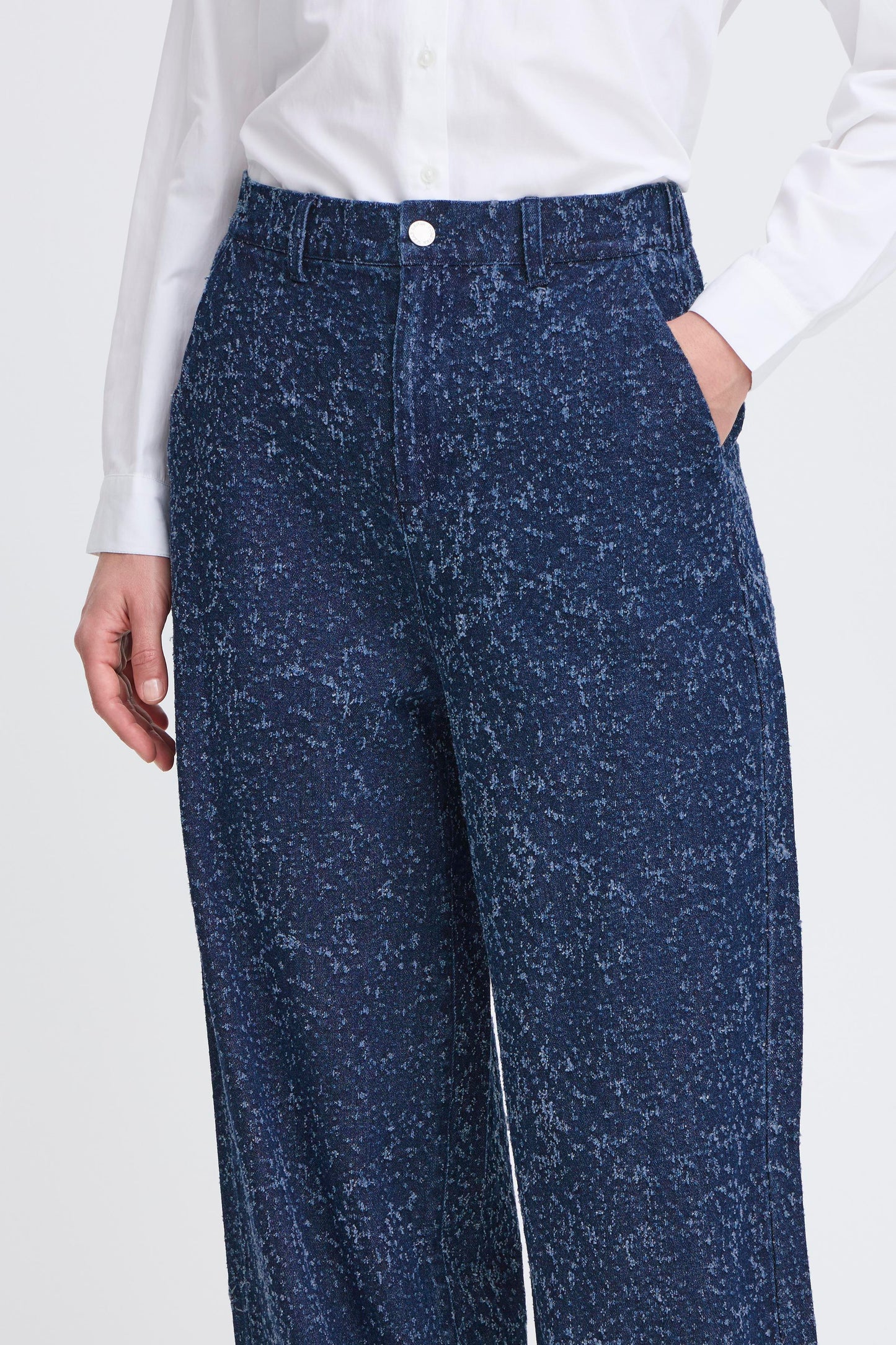 Pantalon détail couture B.Young