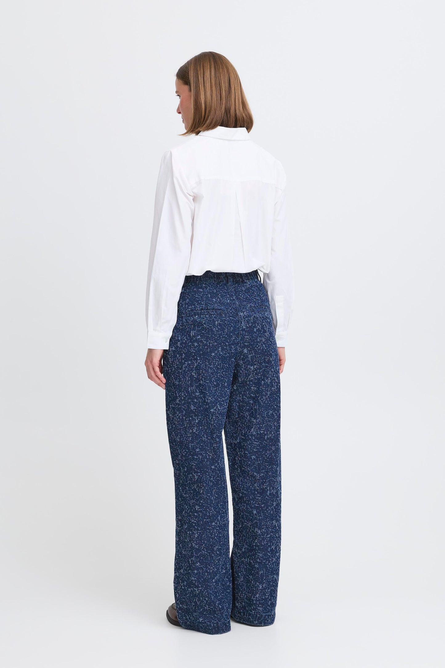 Pantalon détail couture B.Young