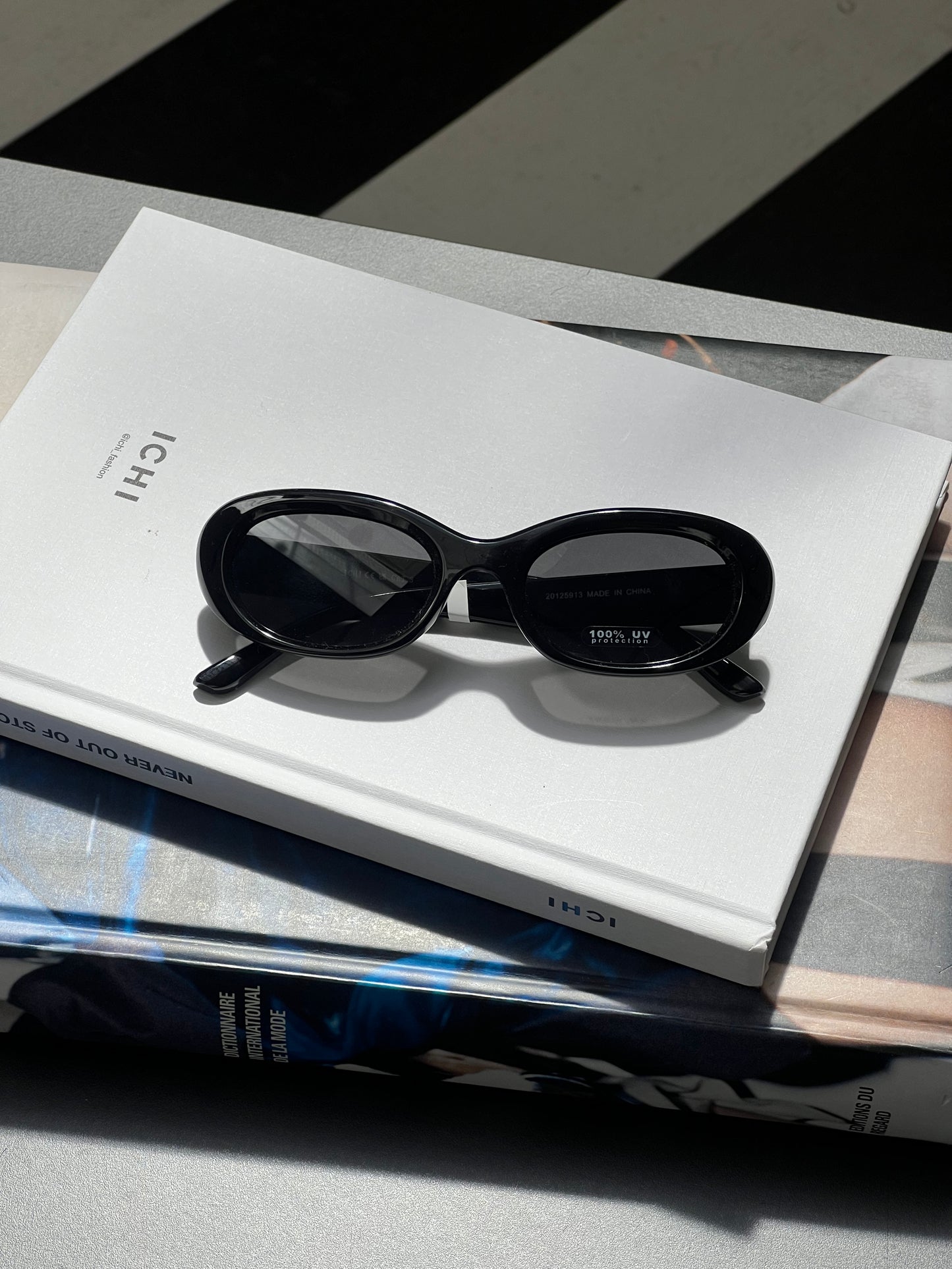 Lunettes ovales noires ICHI