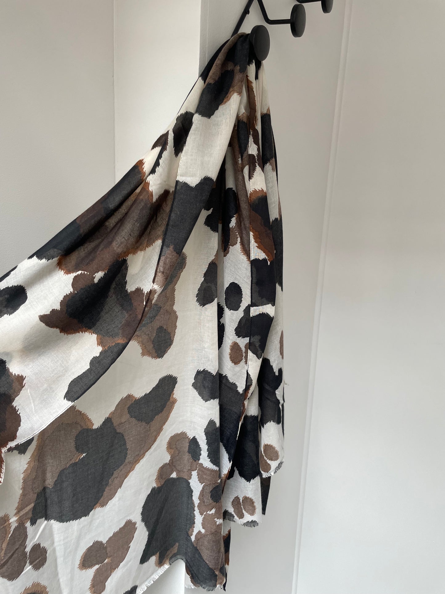 Foulard imprimé tâches B.Young