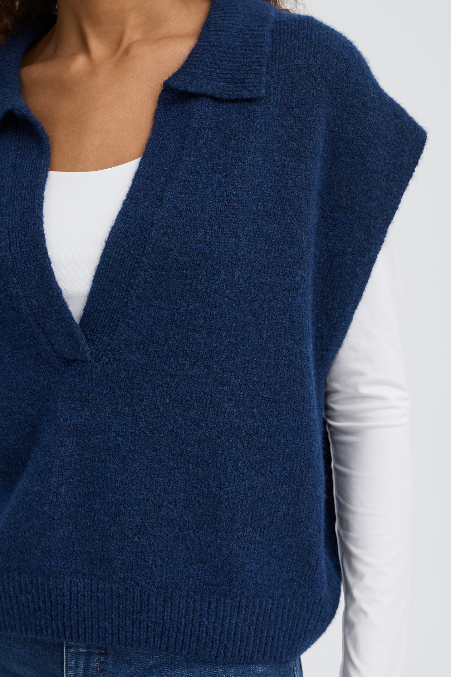 Pull sans manche col ICHI