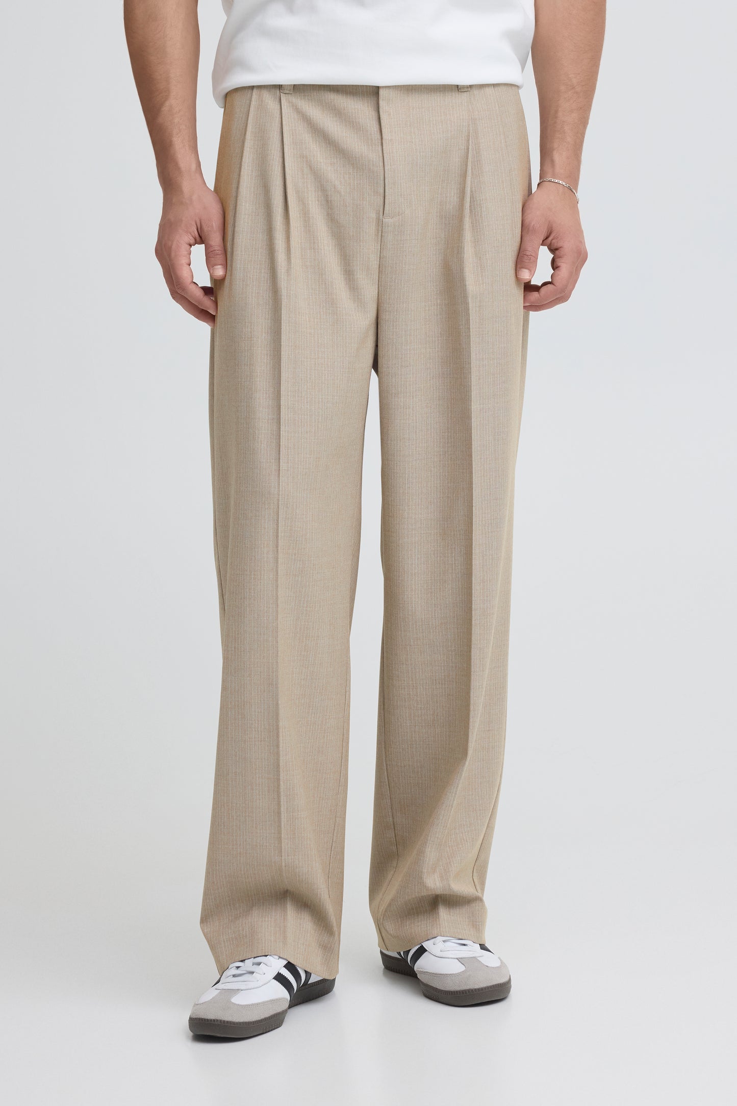 Pantalon à pinces Casual Friday