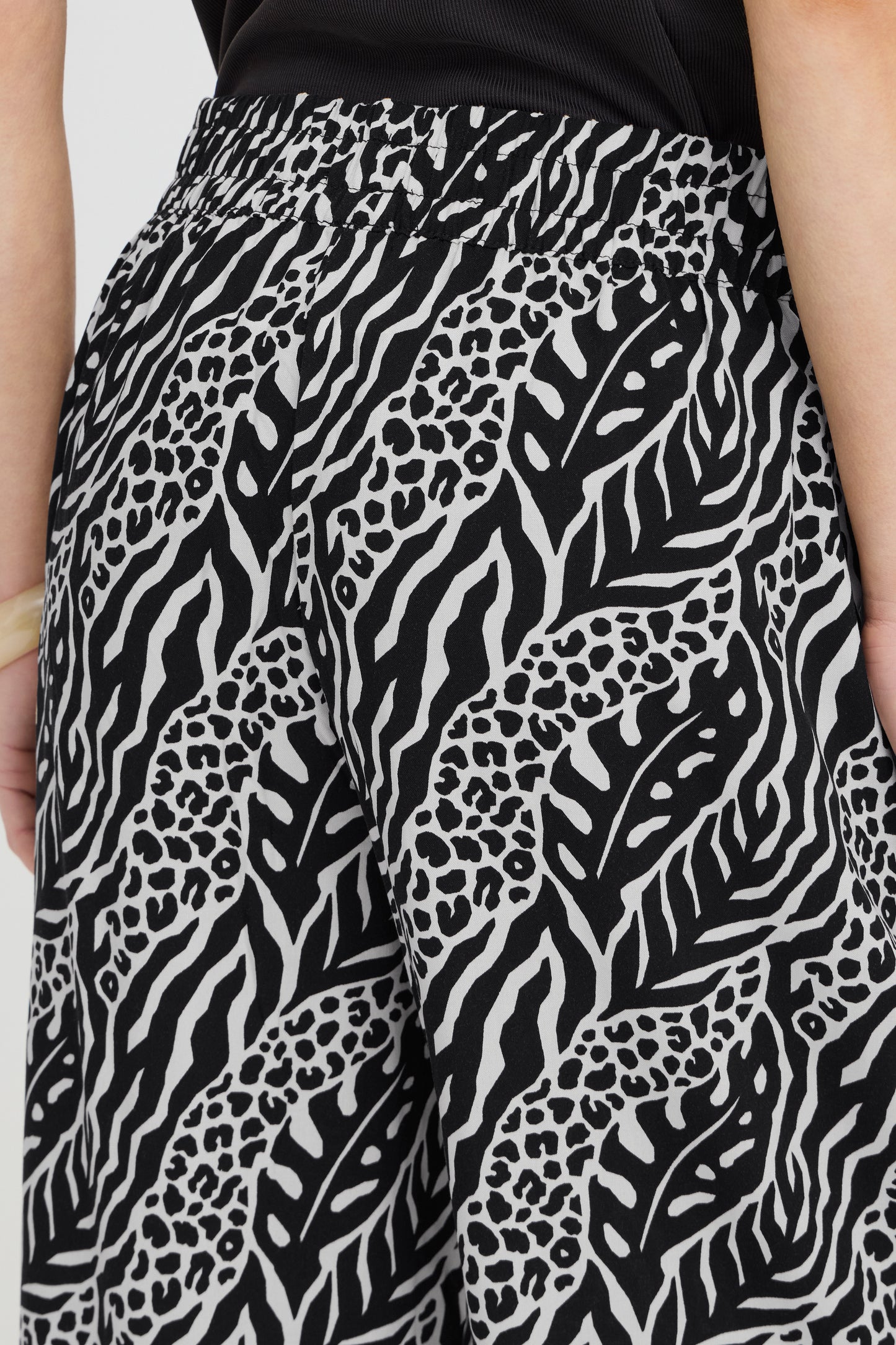 Pantalon fluide motif B.Young