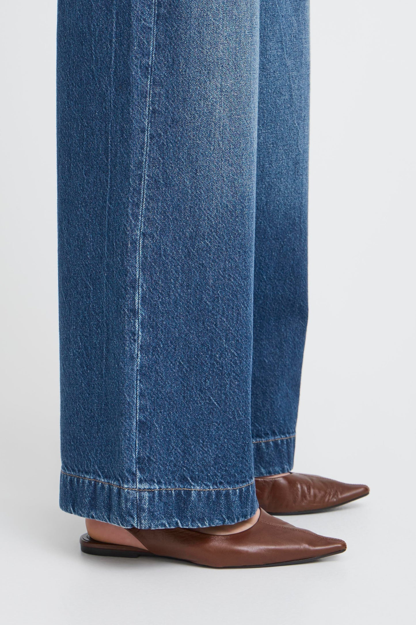 Jean large à pinces B.Young