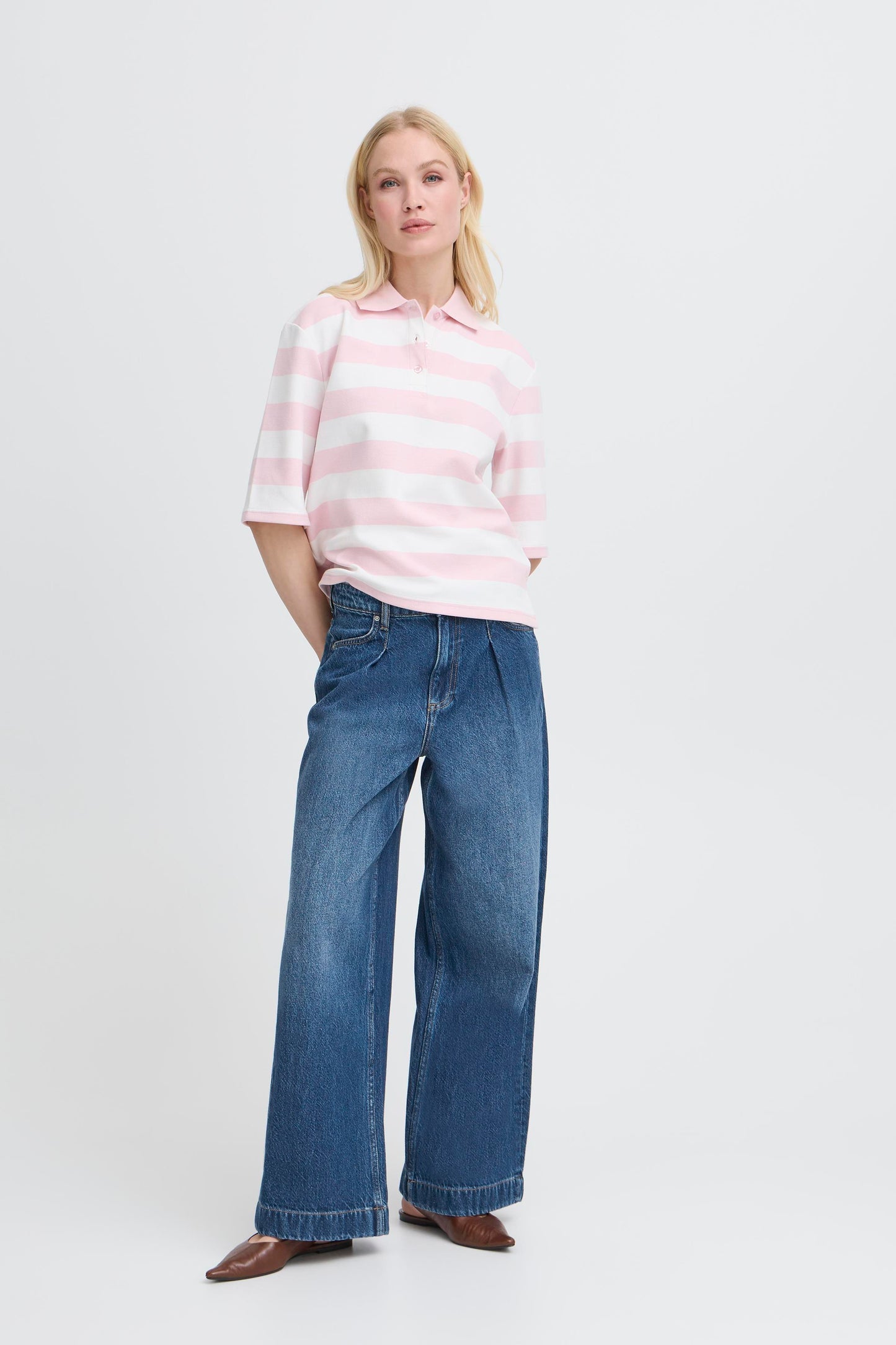 Jean large à pinces B.Young