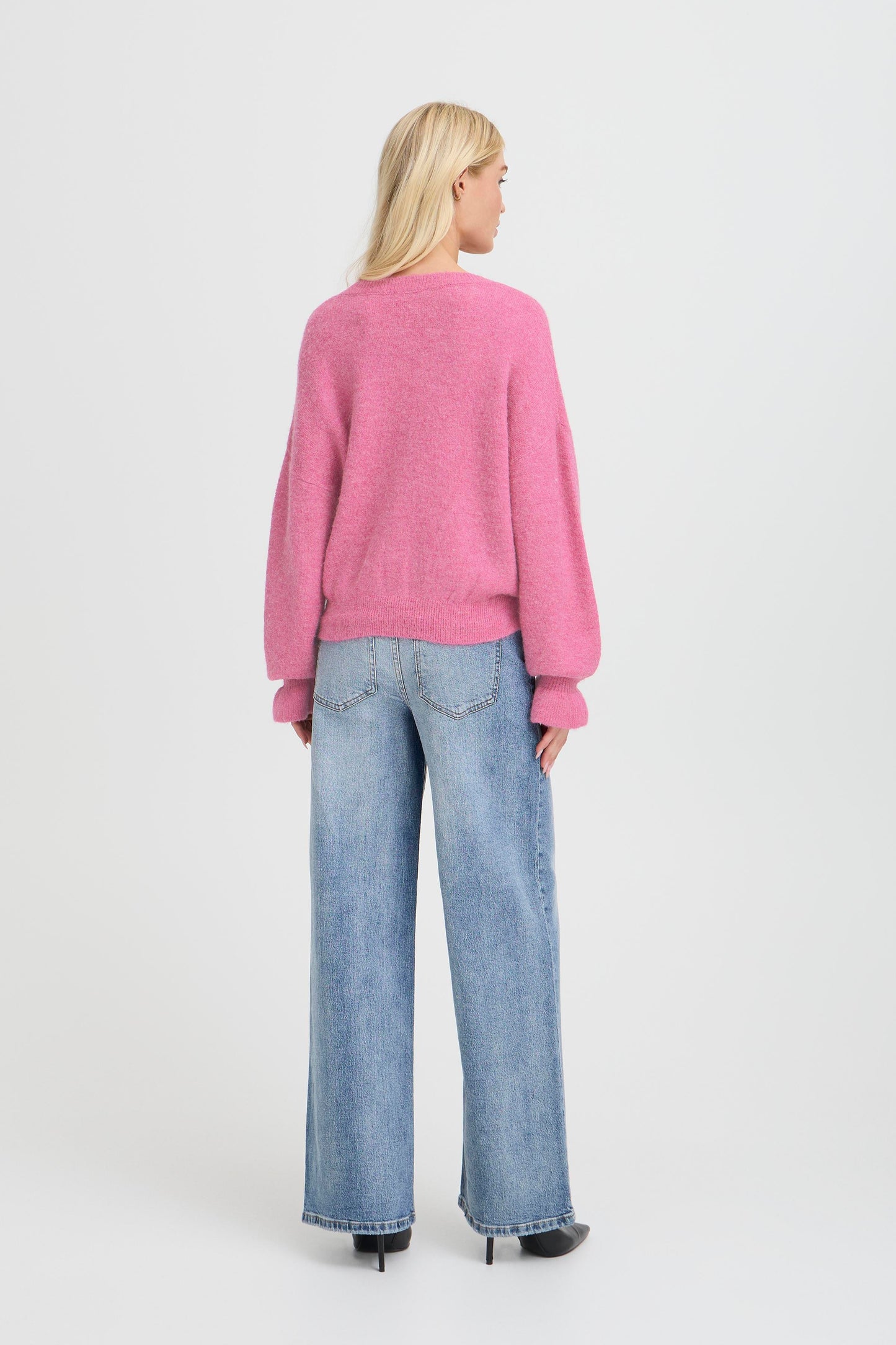 Pull détail manches B.Young