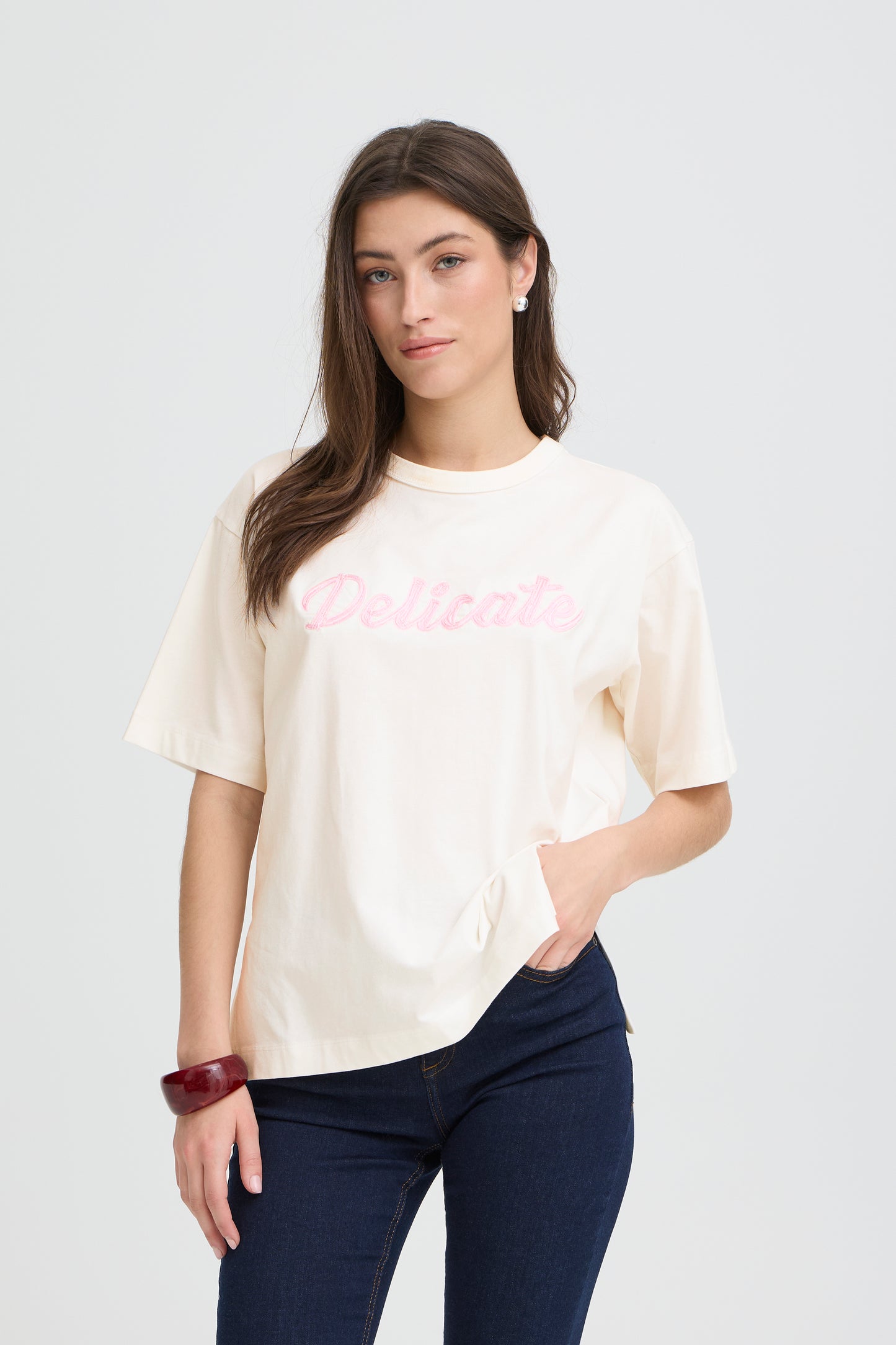 T-shirt "Delicate" broderie B.Young