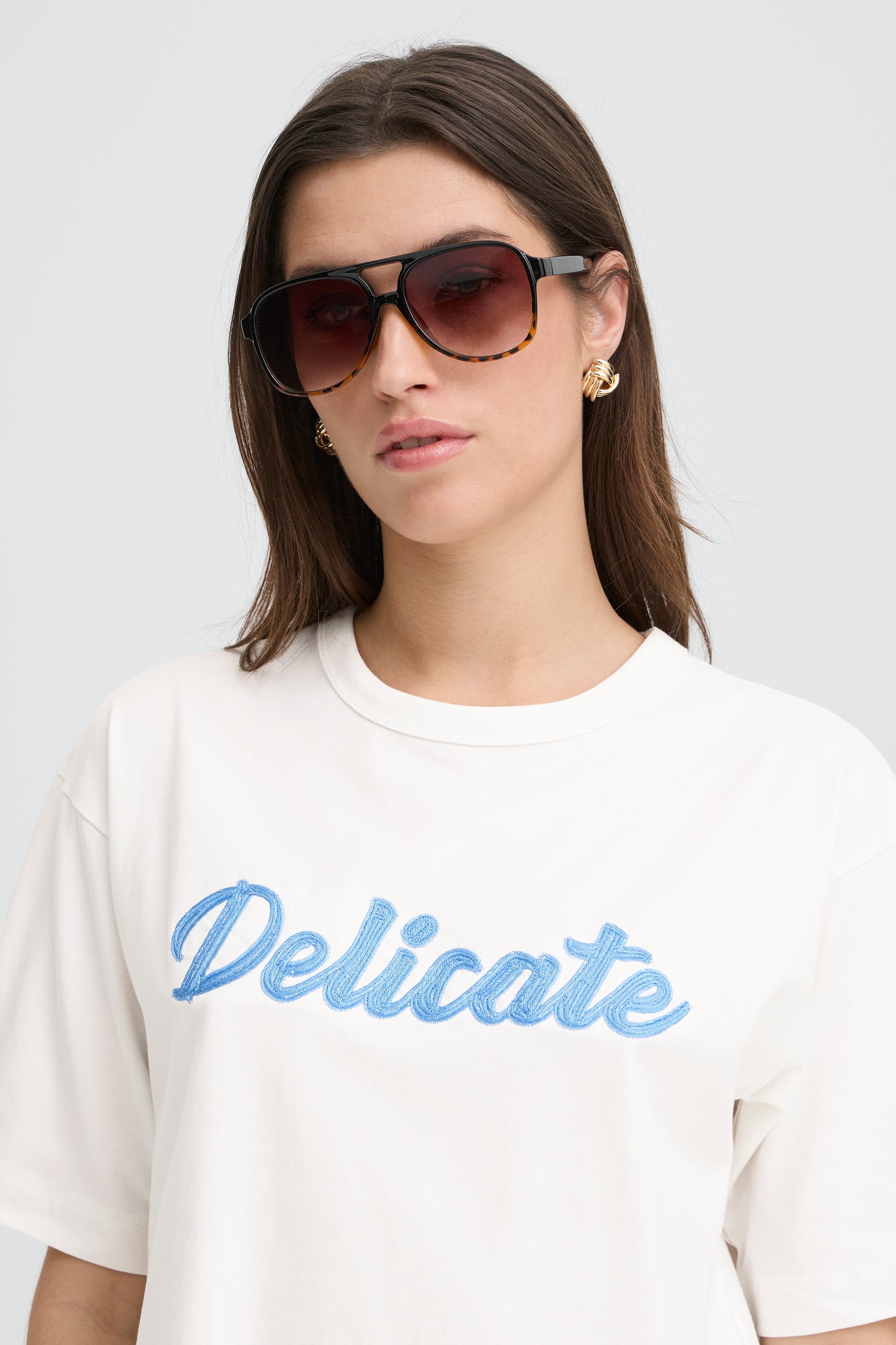 T-shirt "Delicate" broderie B.Young