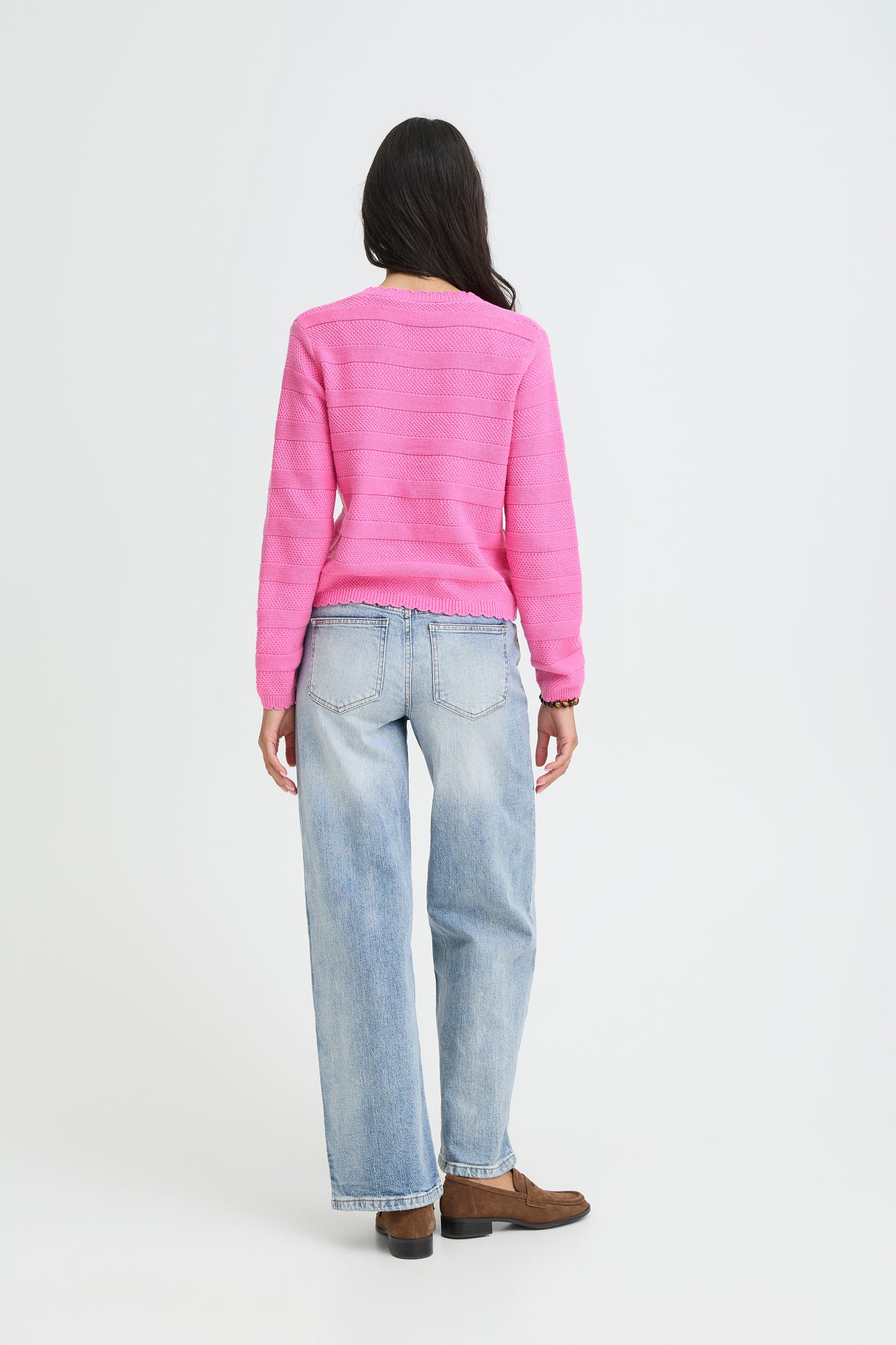 Gilet mailles détails B.Young