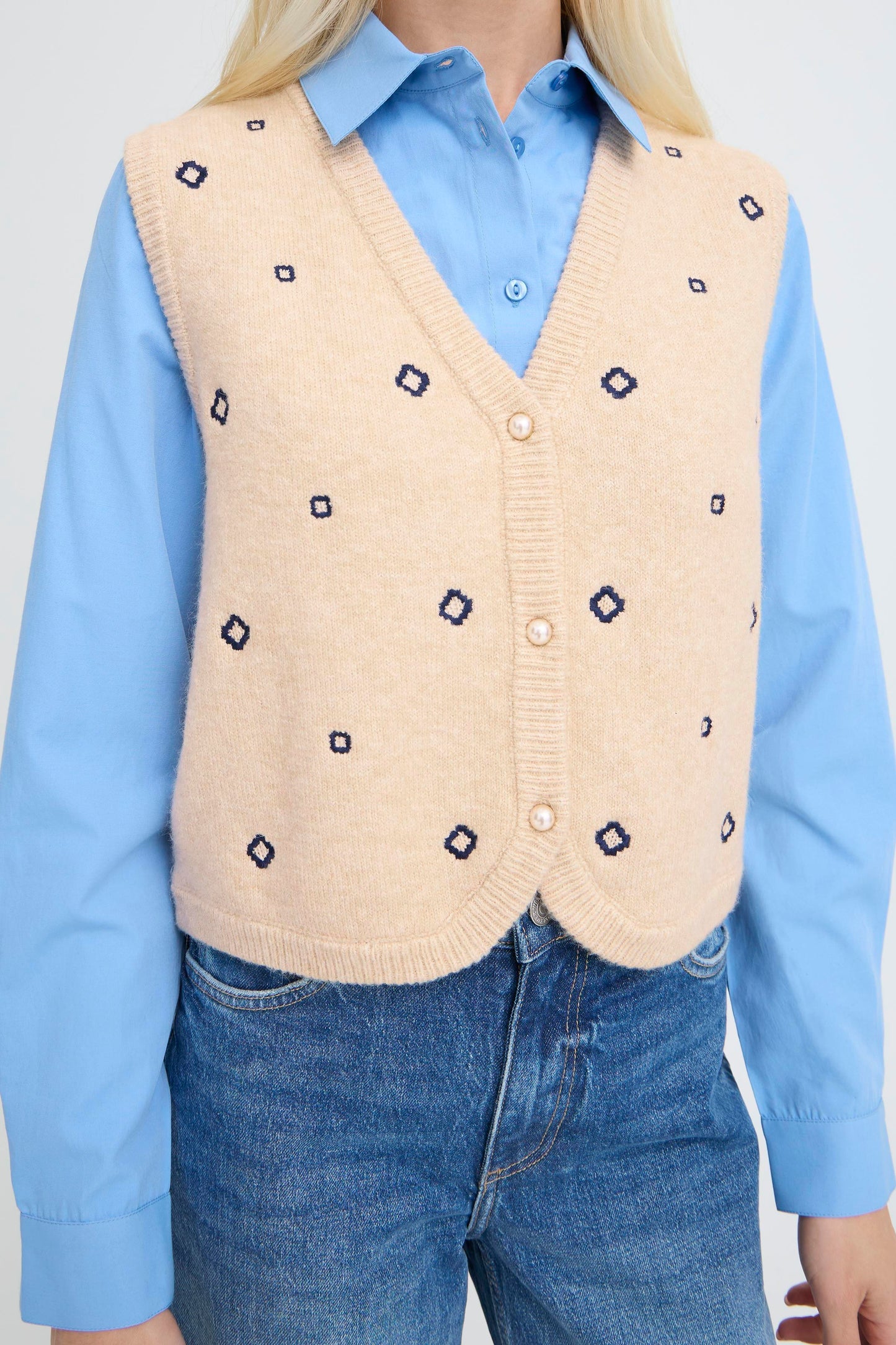 Gilet sans manche broderie B.Young