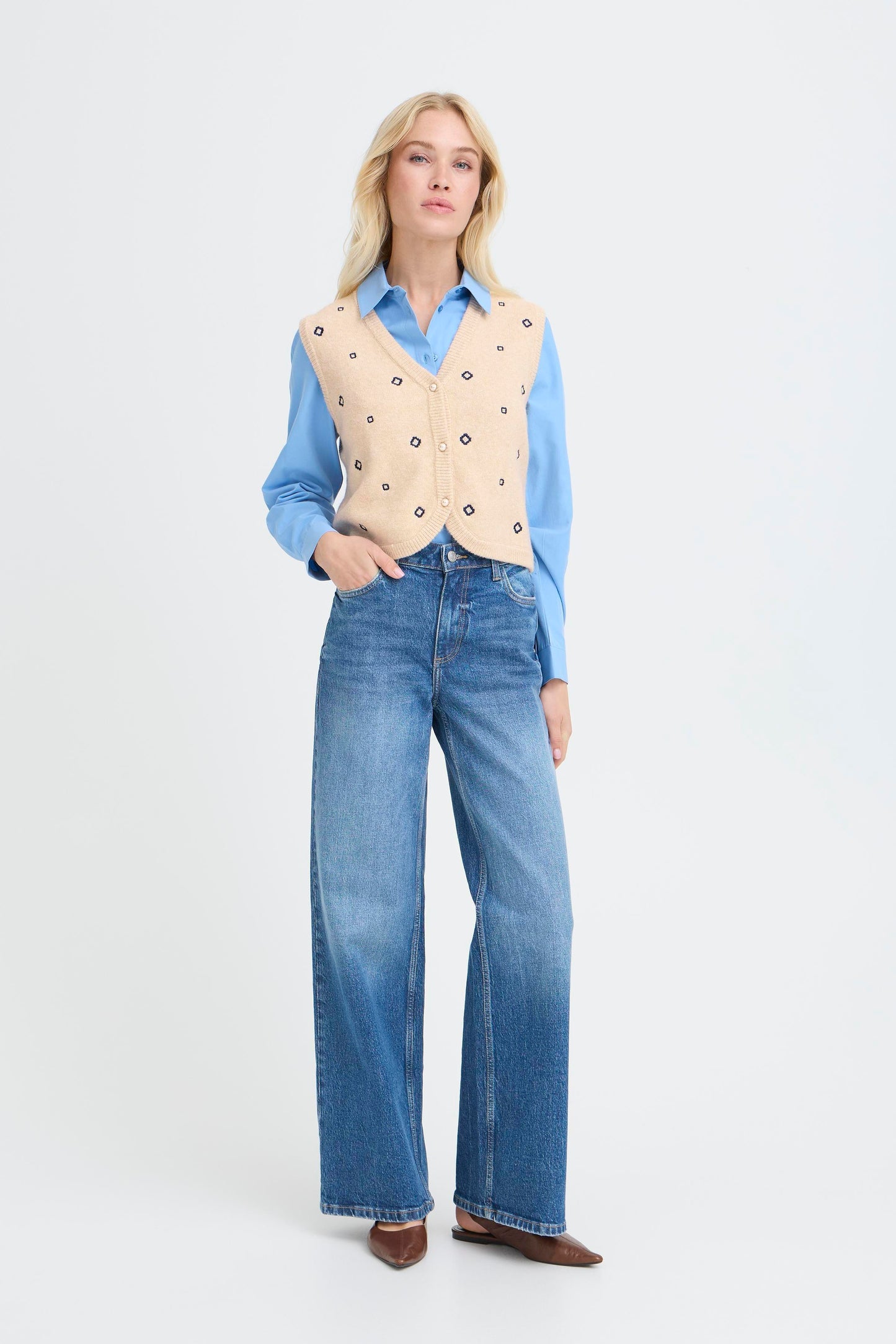 Gilet sans manche broderie B.Young