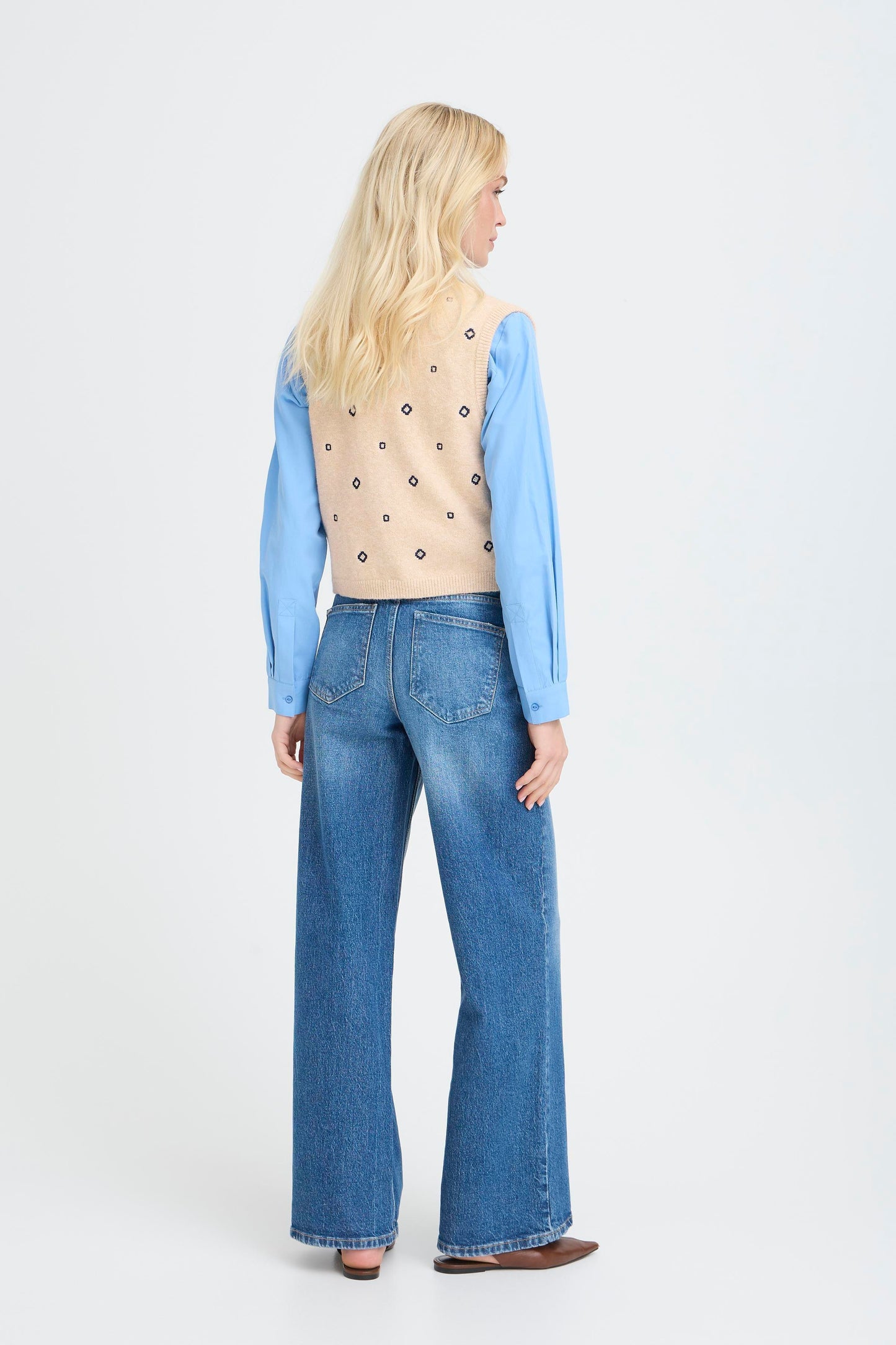 Gilet sans manche broderie B.Young