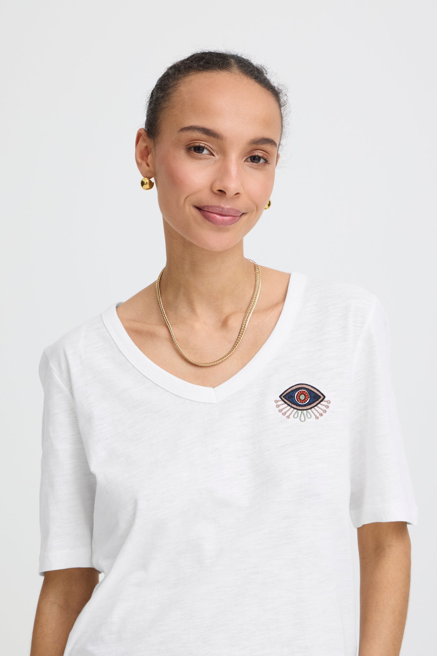 T-shirt broderie B.Young