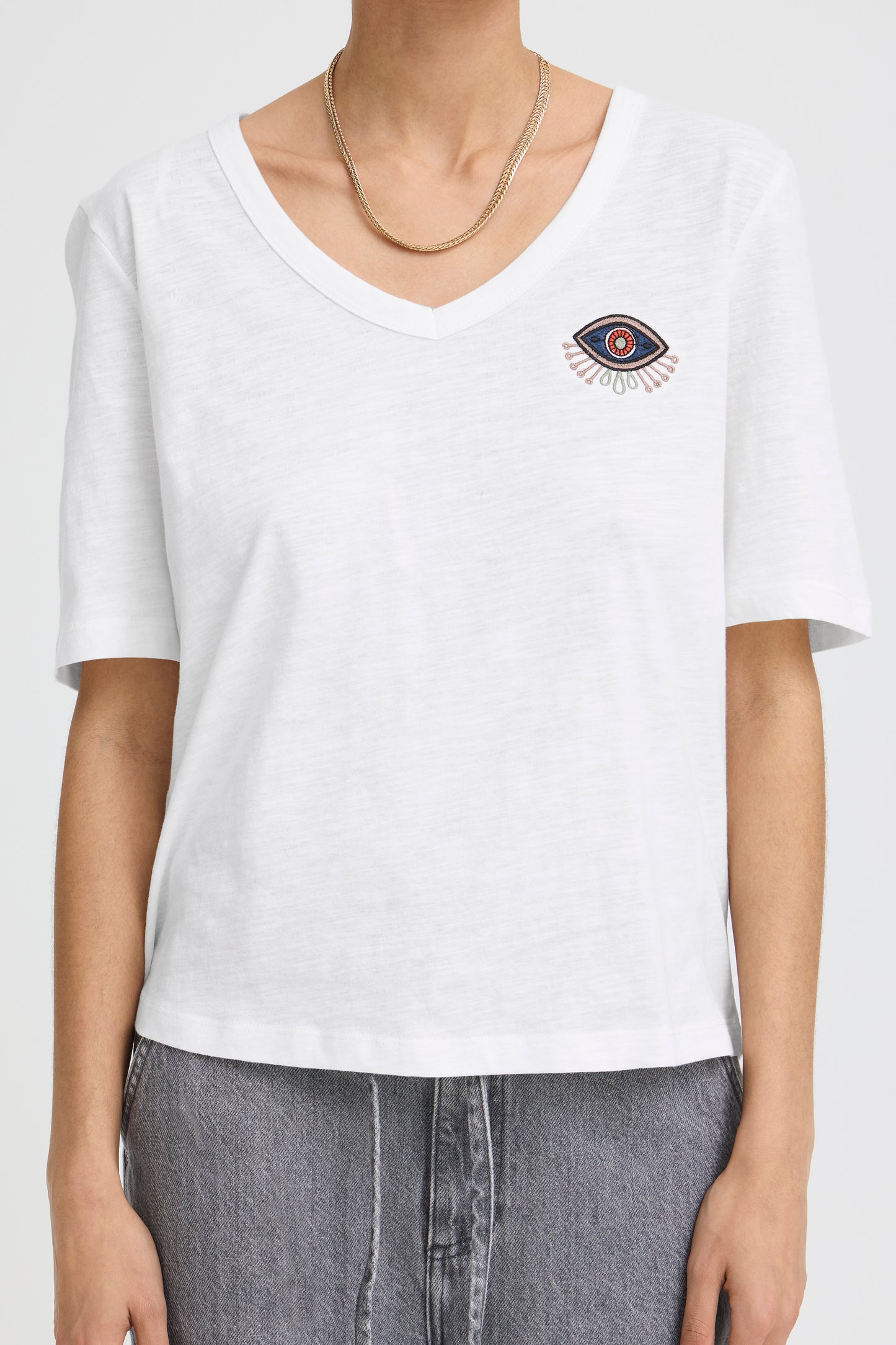 T-shirt broderie B.Young