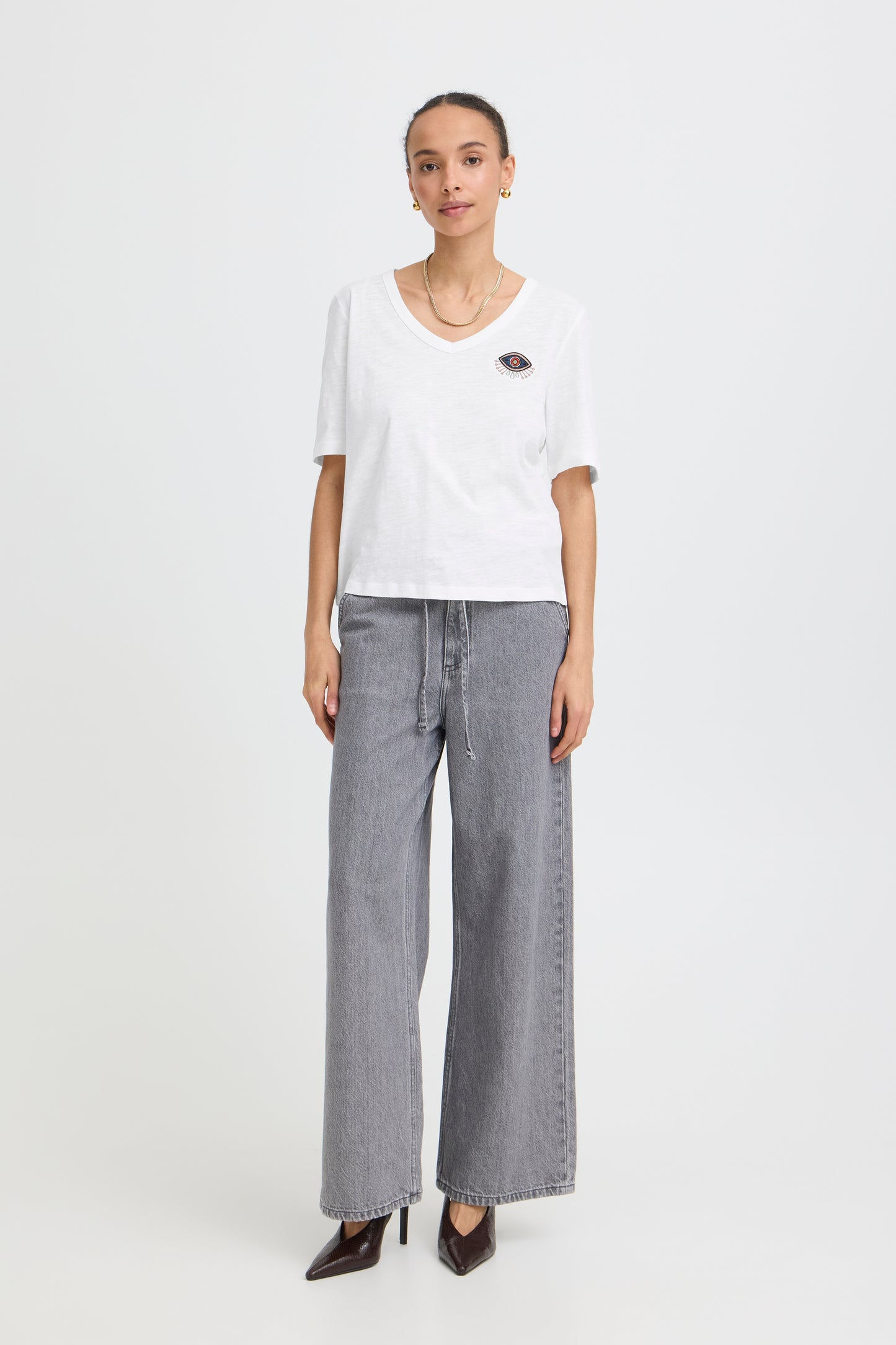 T-shirt broderie B.Young