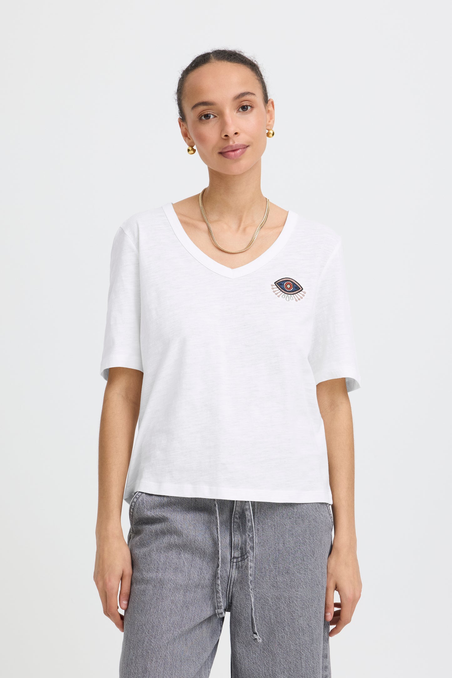 T-shirt broderie B.Young