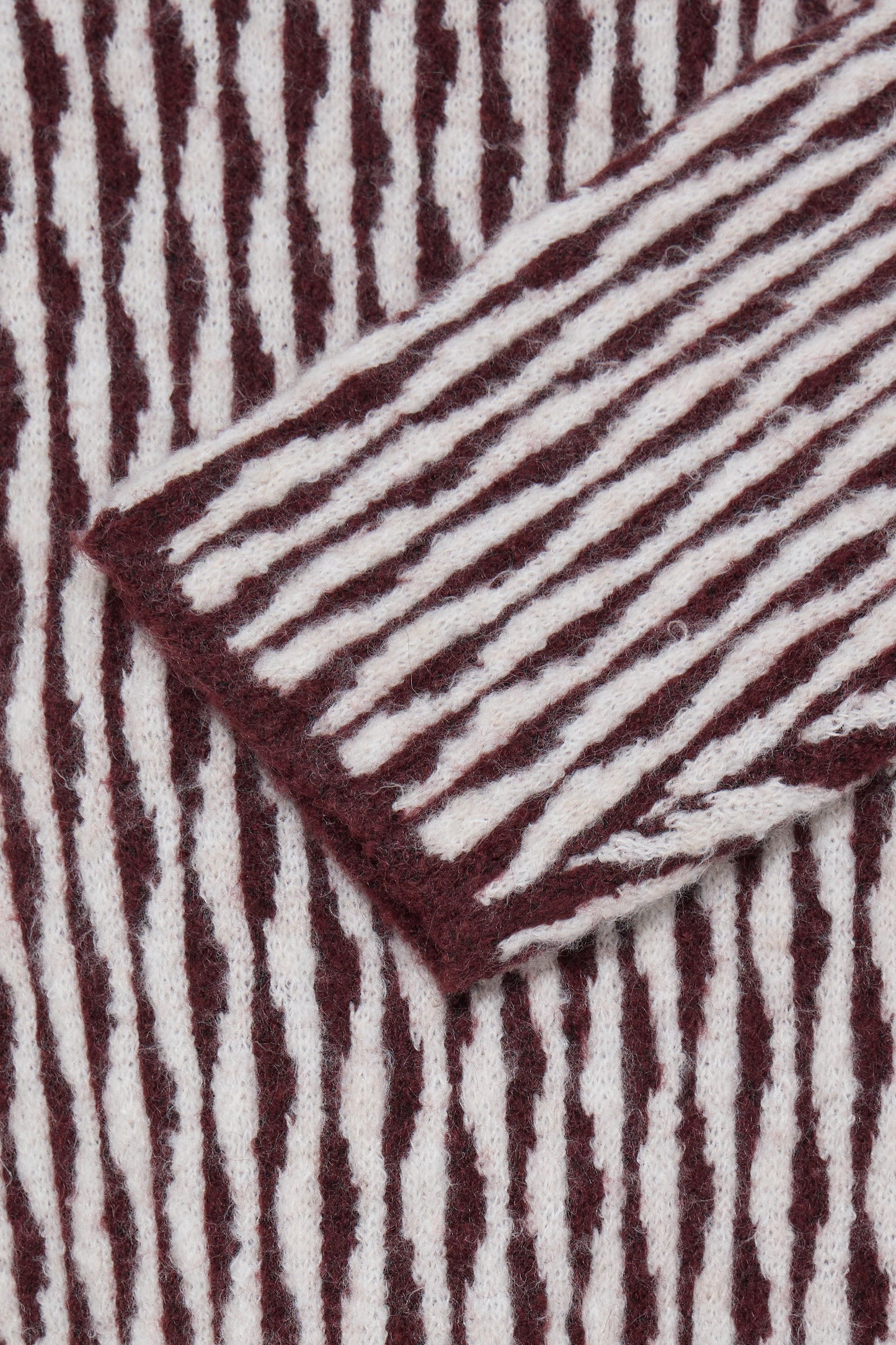 Pull motif symétrique B.Young