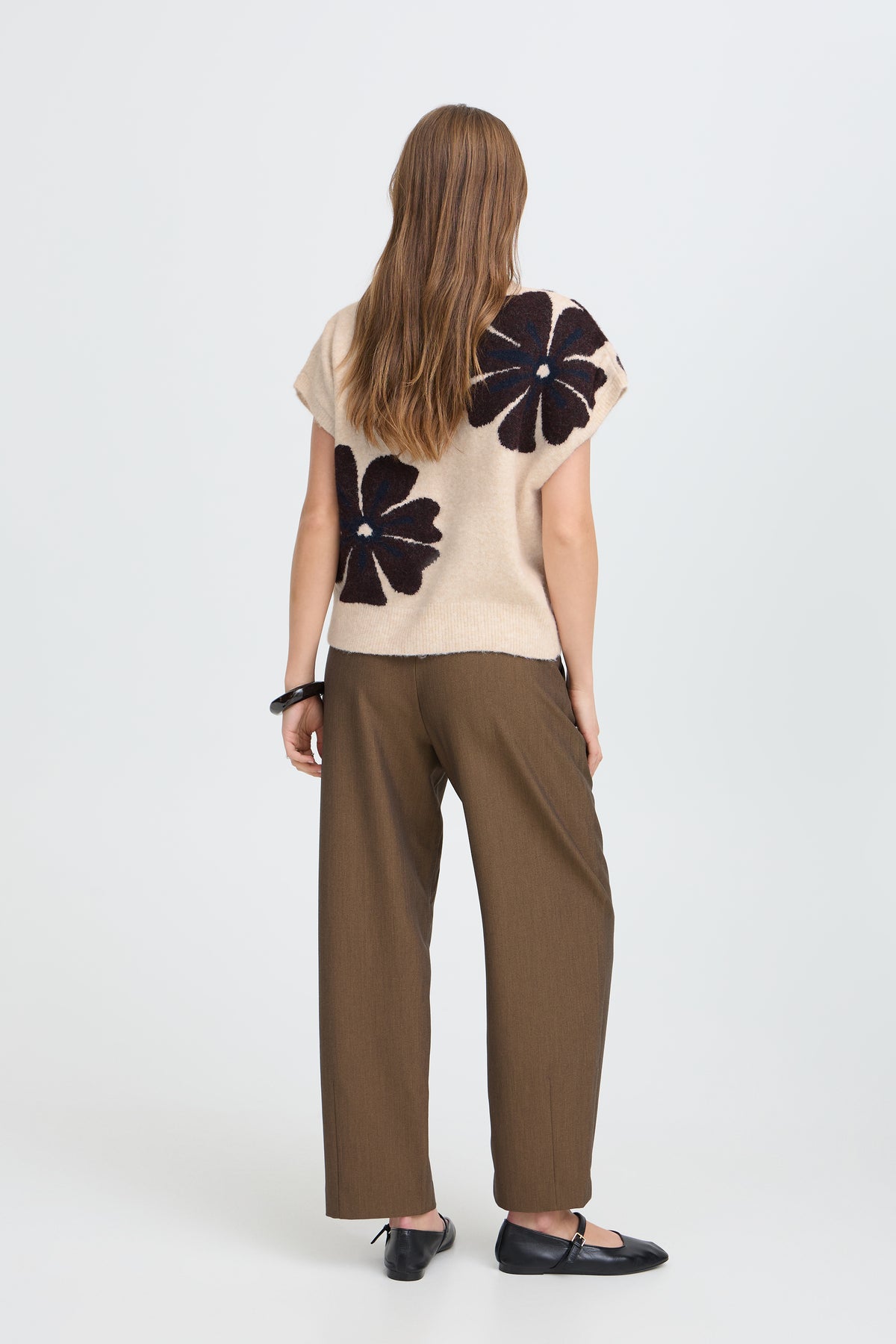 Pull sans manches fleurs B.Young