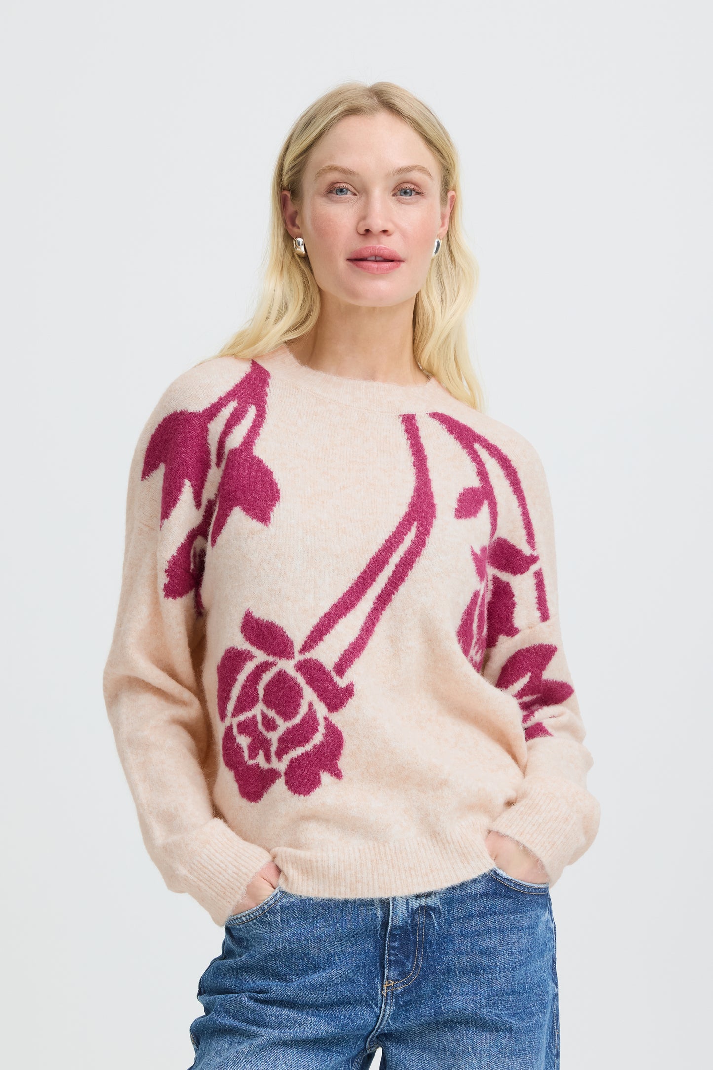 Pull à fleurs B.Young