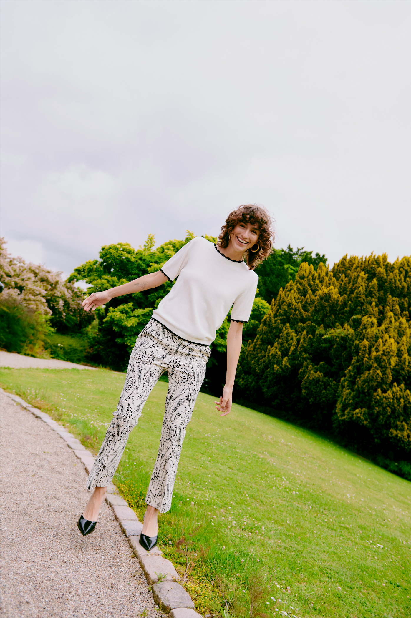 Pantalon motif B.Young
