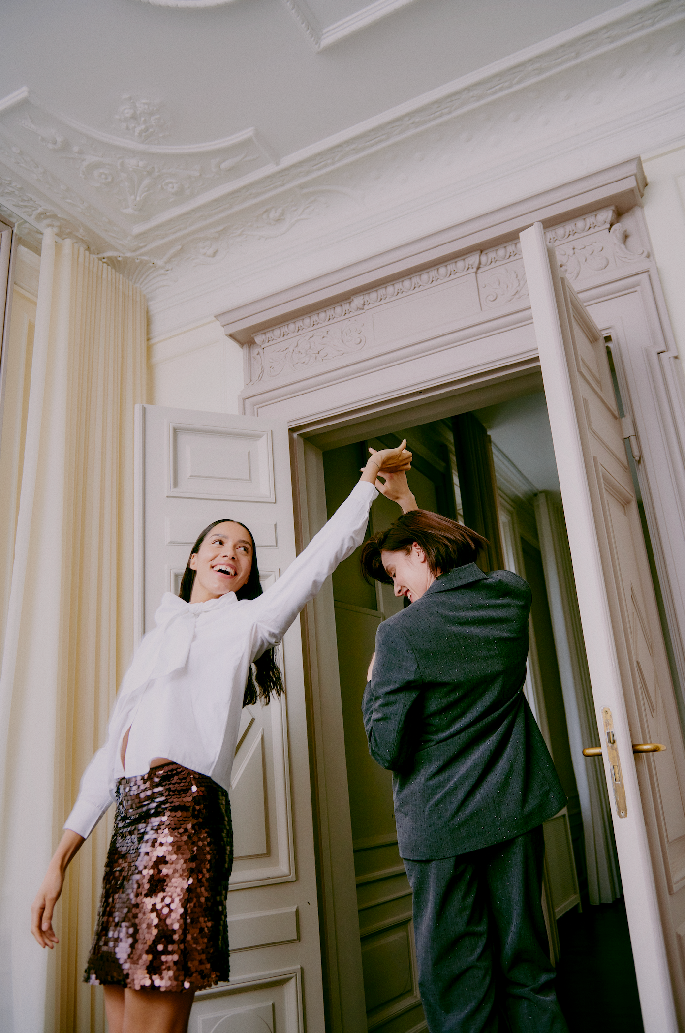 Pantalon costume strass B.Young