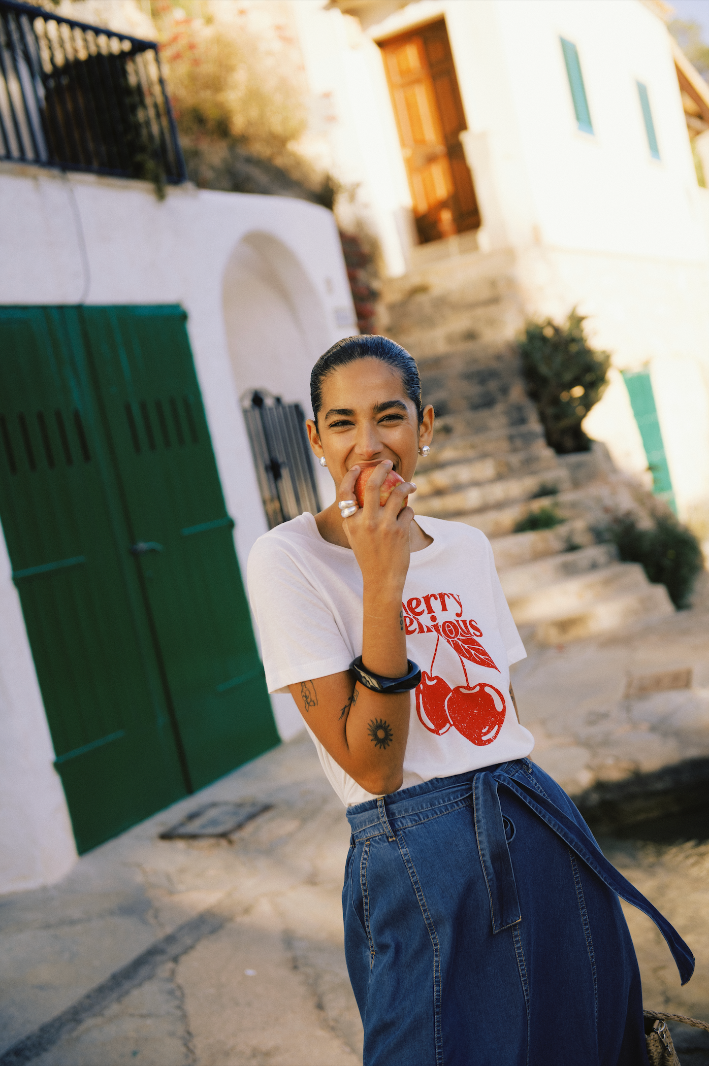 T-shirt Cherry B.Young