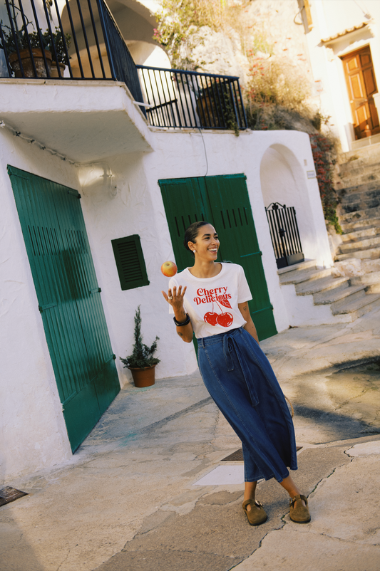 T-shirt Cherry B.Young