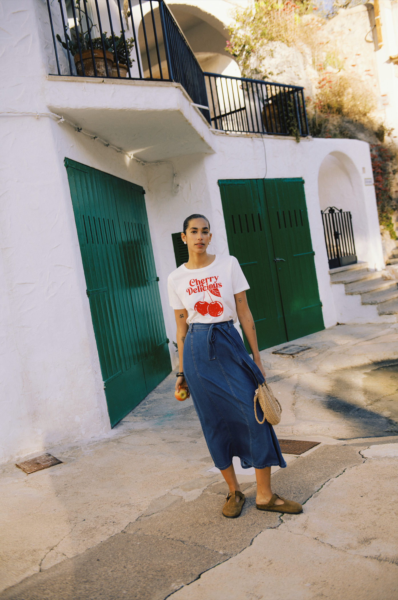 T-shirt Cherry B.Young