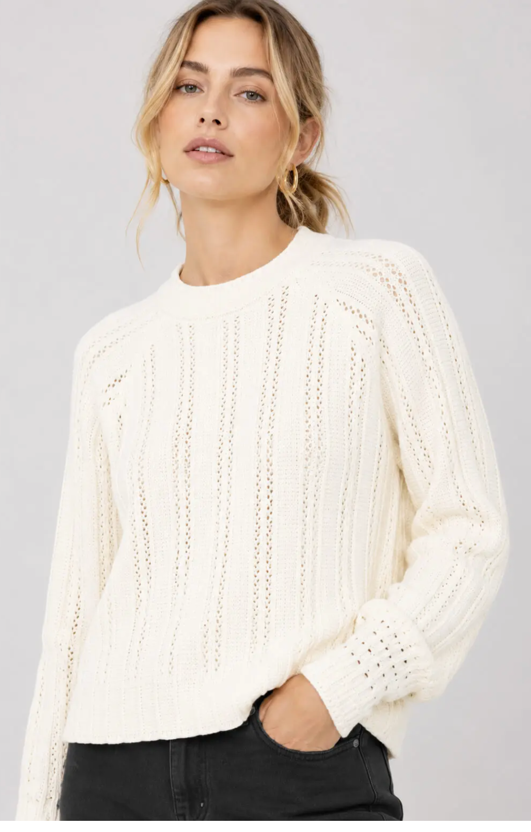 Pull ajouré détail manches B.Young