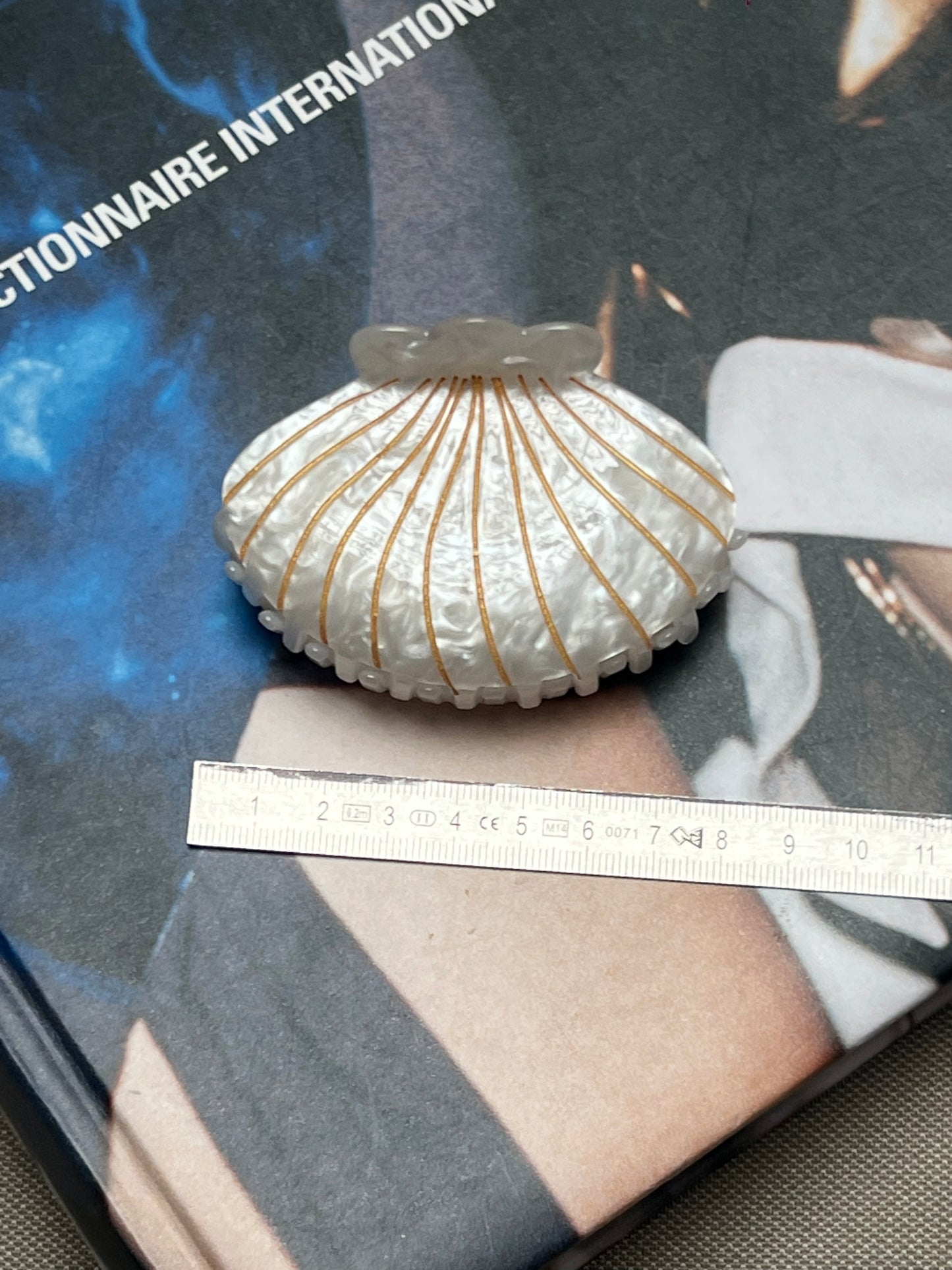Pince à cheveux - Coquillage doré