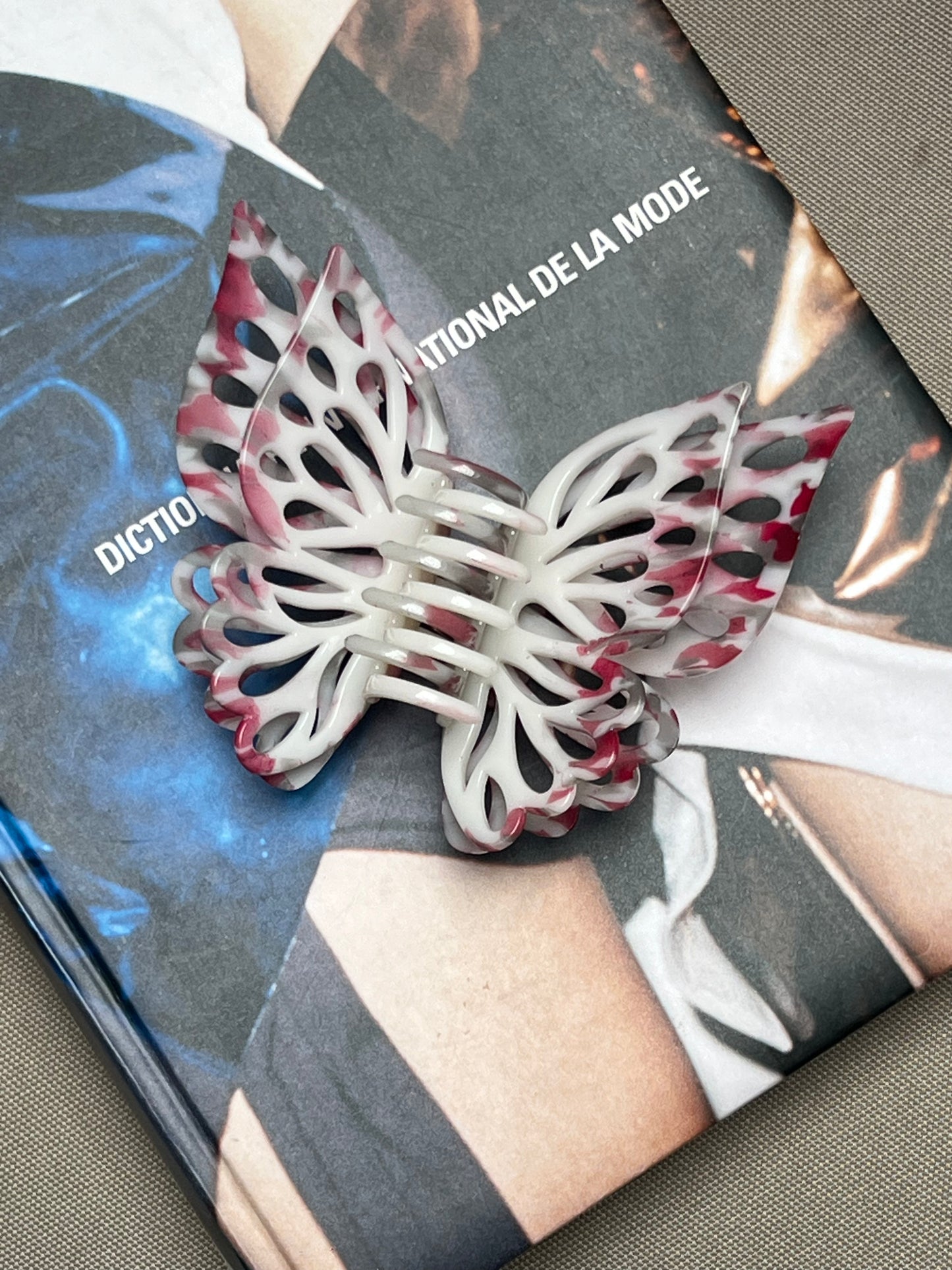 Pince à cheveux - Grand double papillon rouge